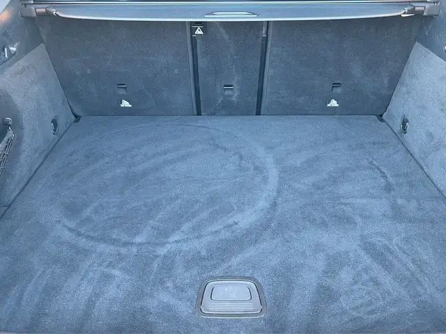 Mercedes-Benz GLC view 29