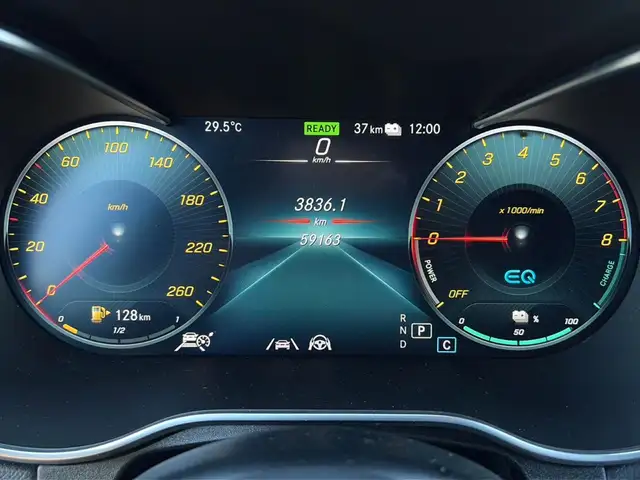 Mercedes-Benz GLC view 19