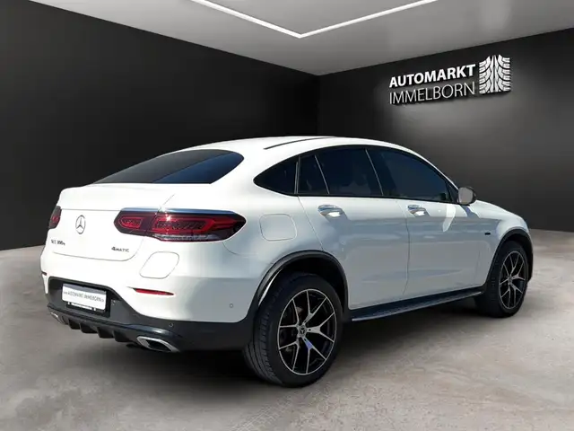 Mercedes-Benz GLC view 8