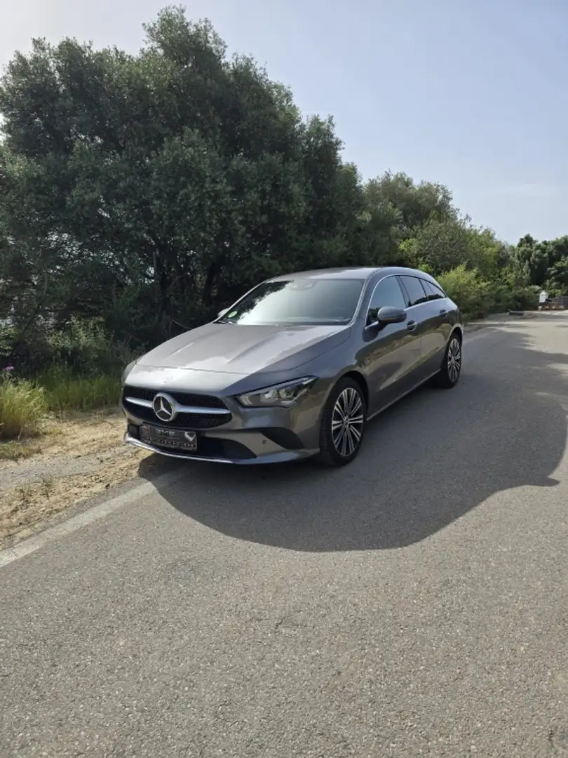Mercedes-Benz CLA 200 Shooting Brake 200d 8G-DCT Grau - 1