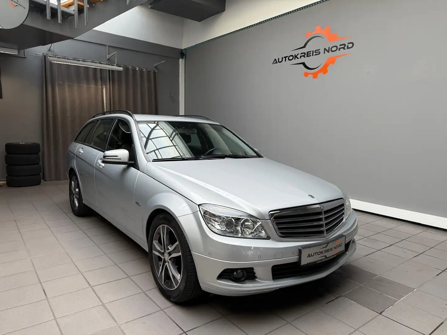 Mercedes-Benz C 200 T CDI  BlueEfficiency +HU NEU+PDC+SHZ+ Silber - 1