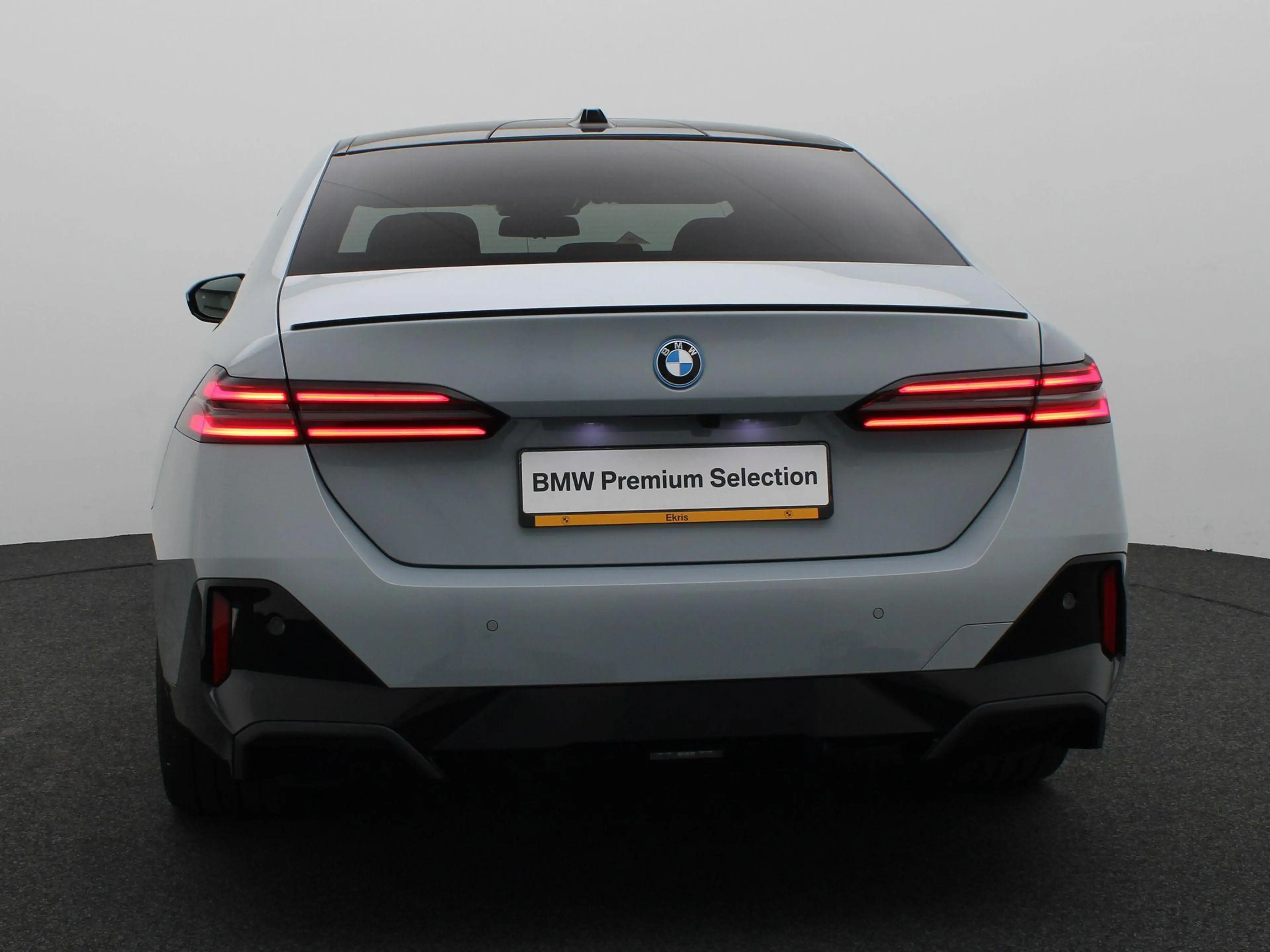 BMW i5 eDrive40 M Sport Edition | Innovation Pack | Trave — photo 5