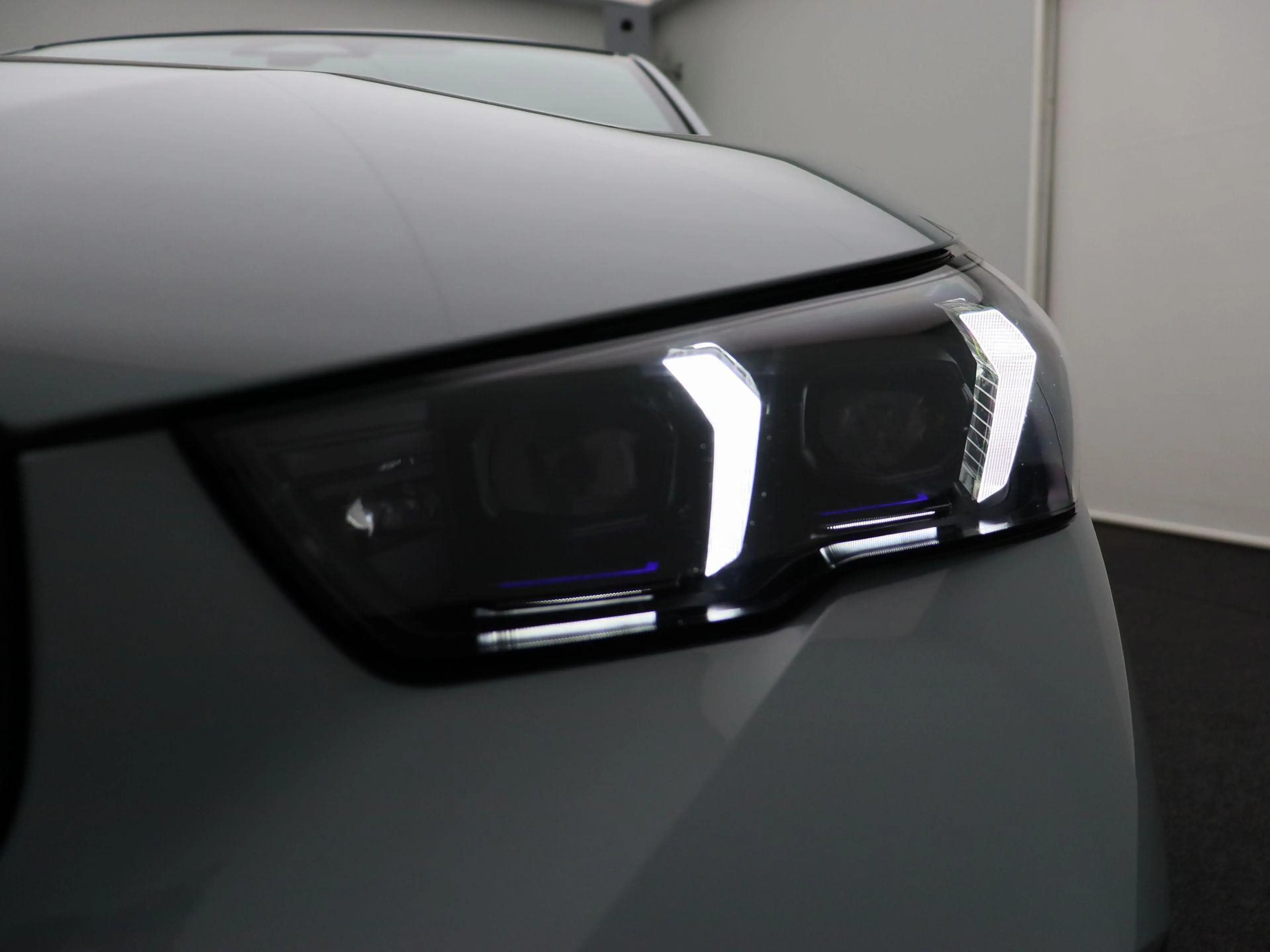 BMW i5 eDrive40 M Sport Edition | Innovation Pack | Trave — photo 6