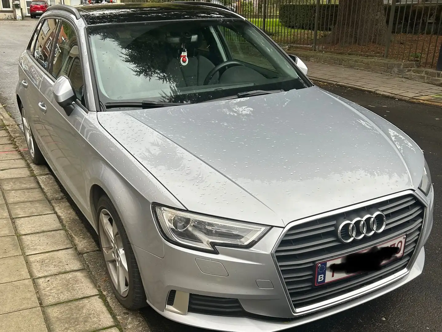 Audi A3 A3 Sportback 1.0 TFSI S tronic Gris - 1