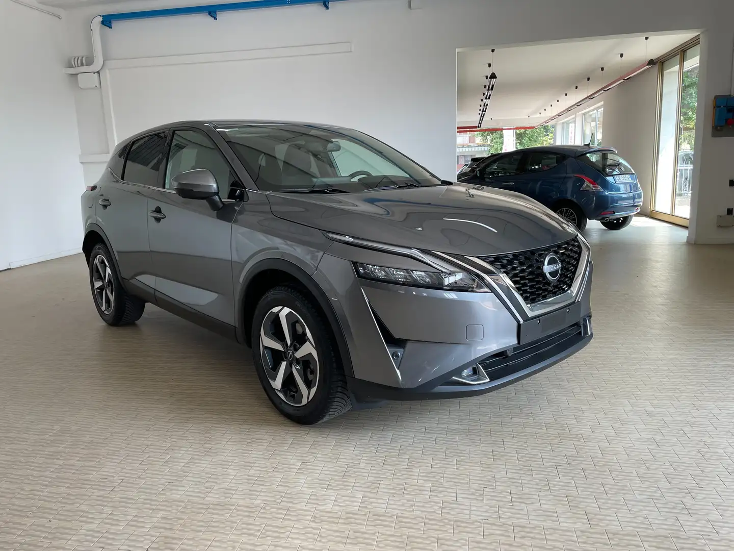 Nissan Qashqai 1.3 mhev N-Connecta 158cv xtronic 2024 Tetto panor Grigio - 2