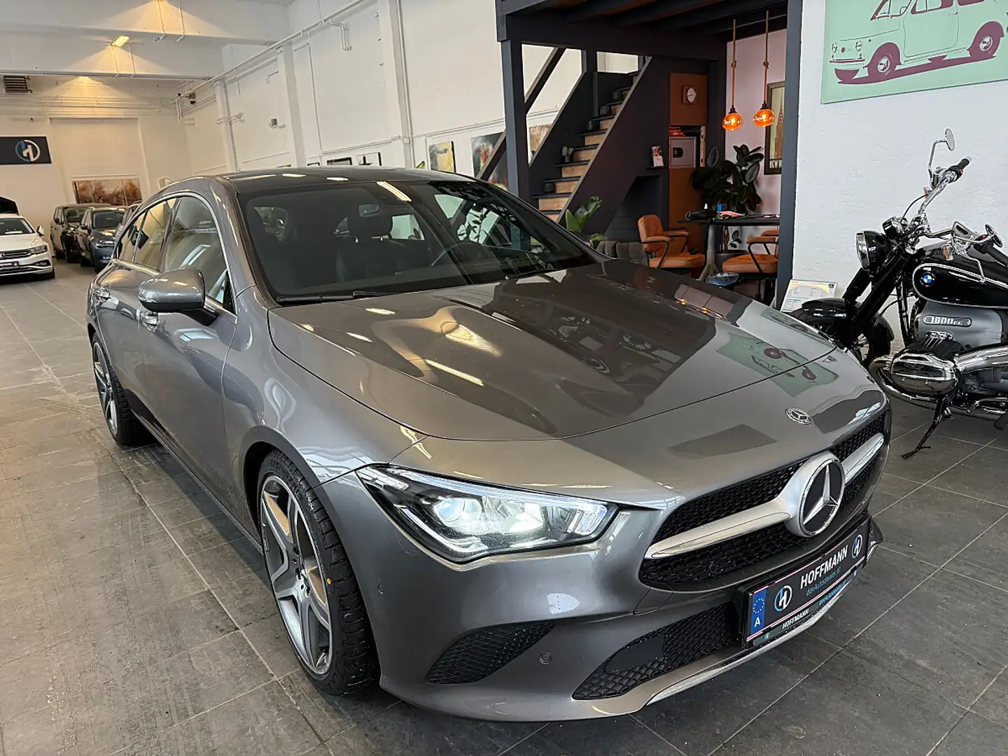 Mercedes-Benz CLA 220 d Shooting Brake Aut. Progressive-Line,Panorama... Grau - 1