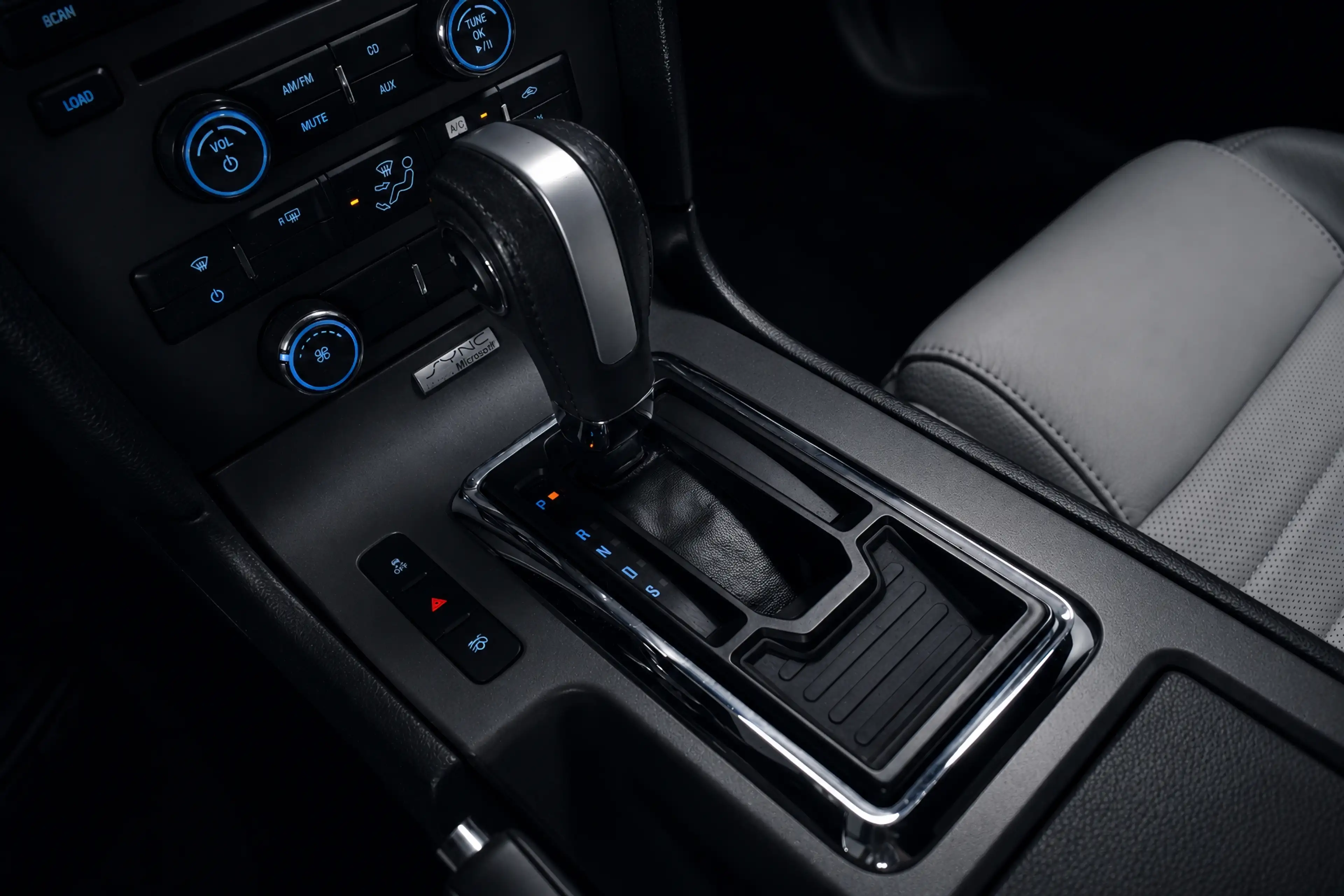 Ford Mustang 3.7 V6 305pk Automaat Xenon/Led/Leer/Airco/Bluetoo — photo 18