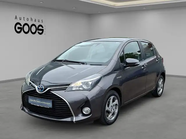 Toyota Yaris Edition-S Hybrid Keyless Entry Spurhalteass. Fernl