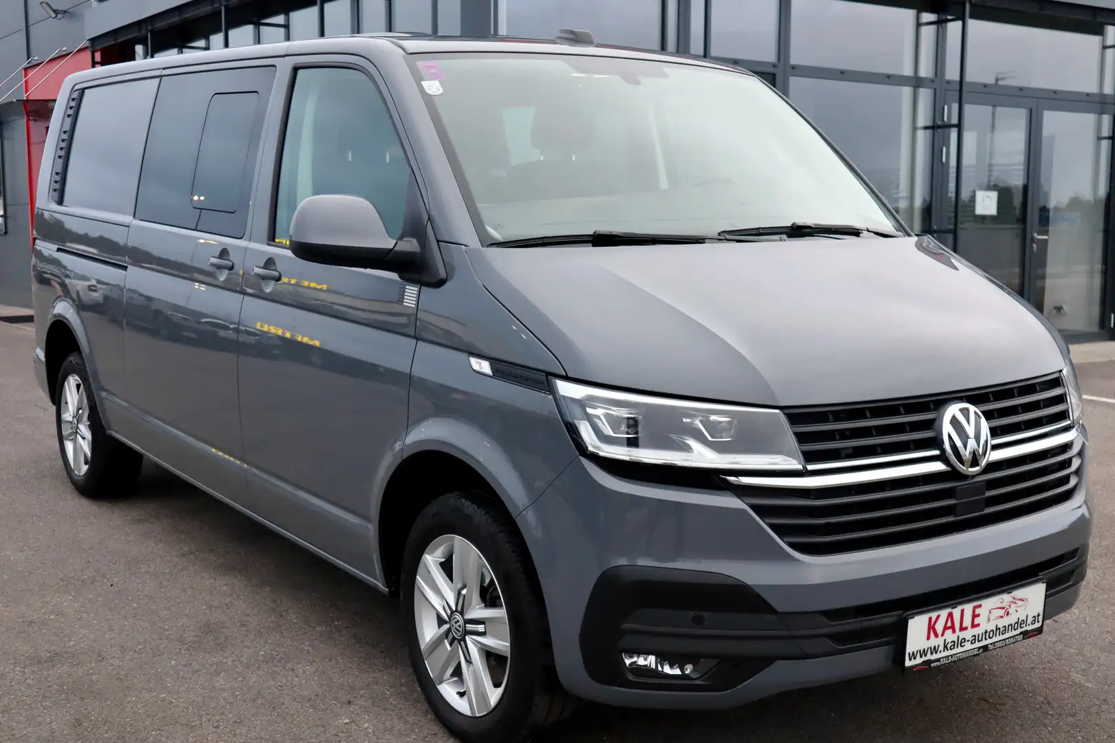 Volkswagen T6.1 Transporter T6.1 Kastenwagen Plus LR 2,0 TDI DSG *1.Besitz*... Grau - 2