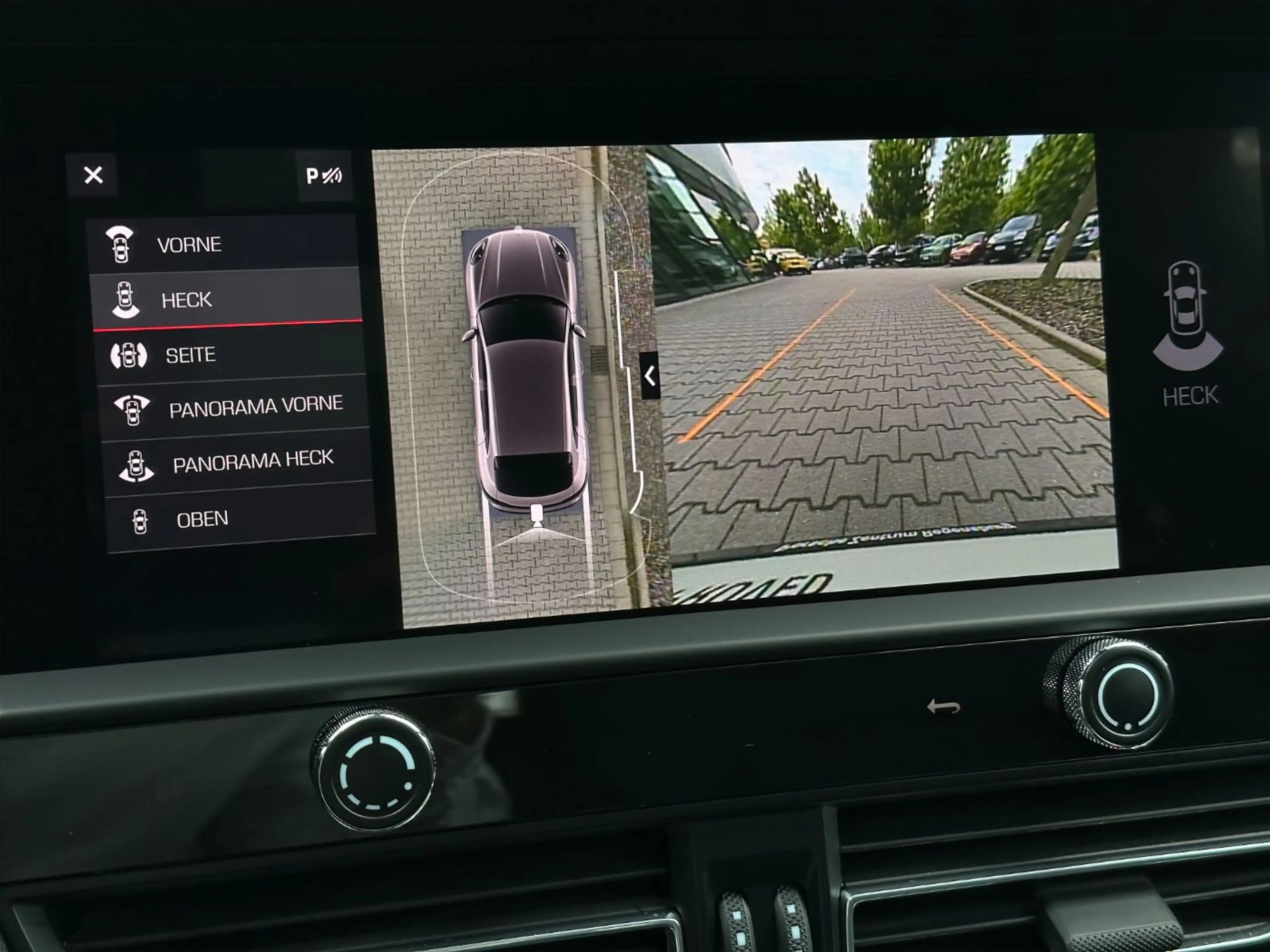 Porsche Macan T PANO 360° Burmester — photo 15