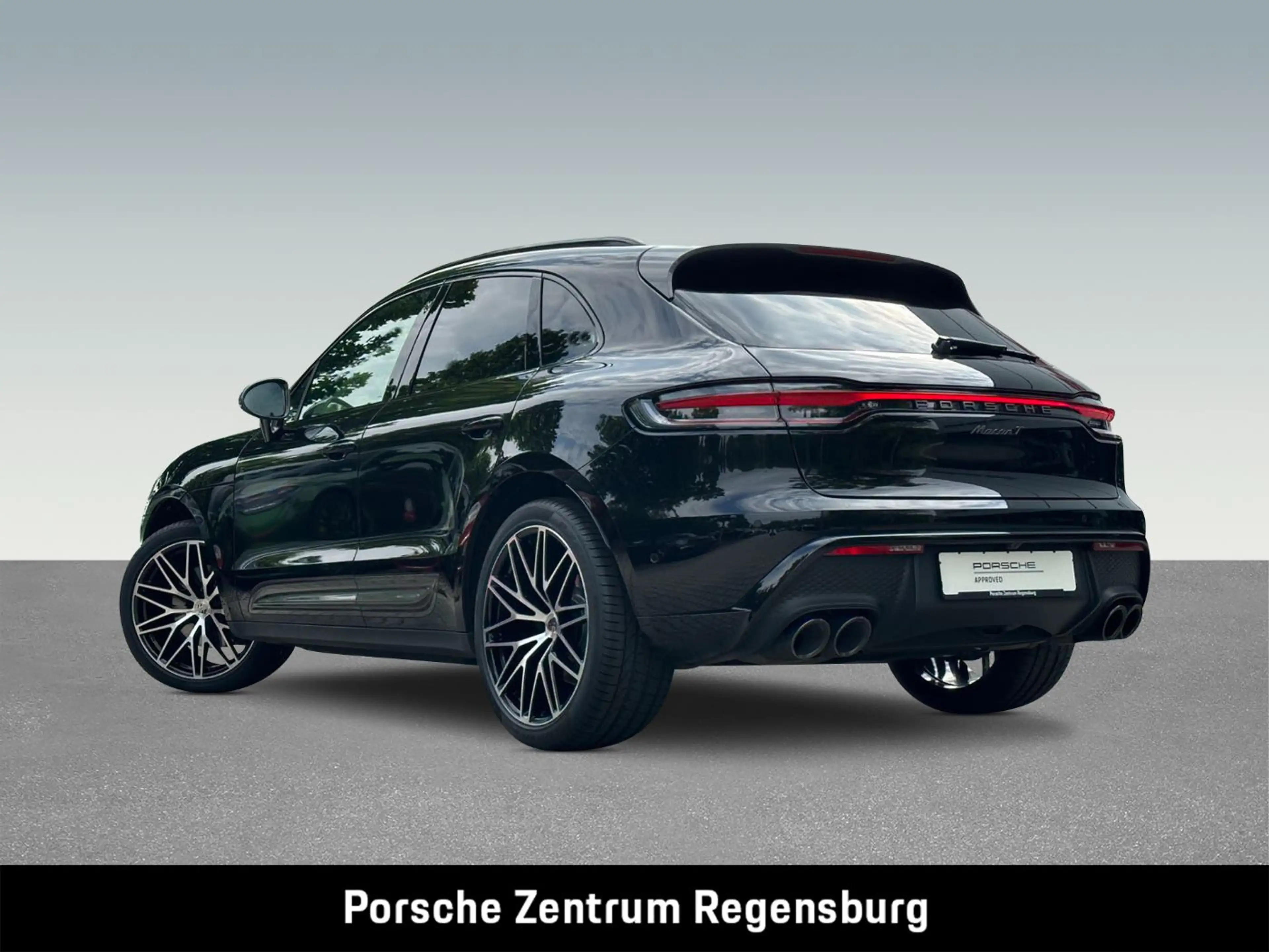 Porsche Macan T PANO 360° Burmester — photo 3
