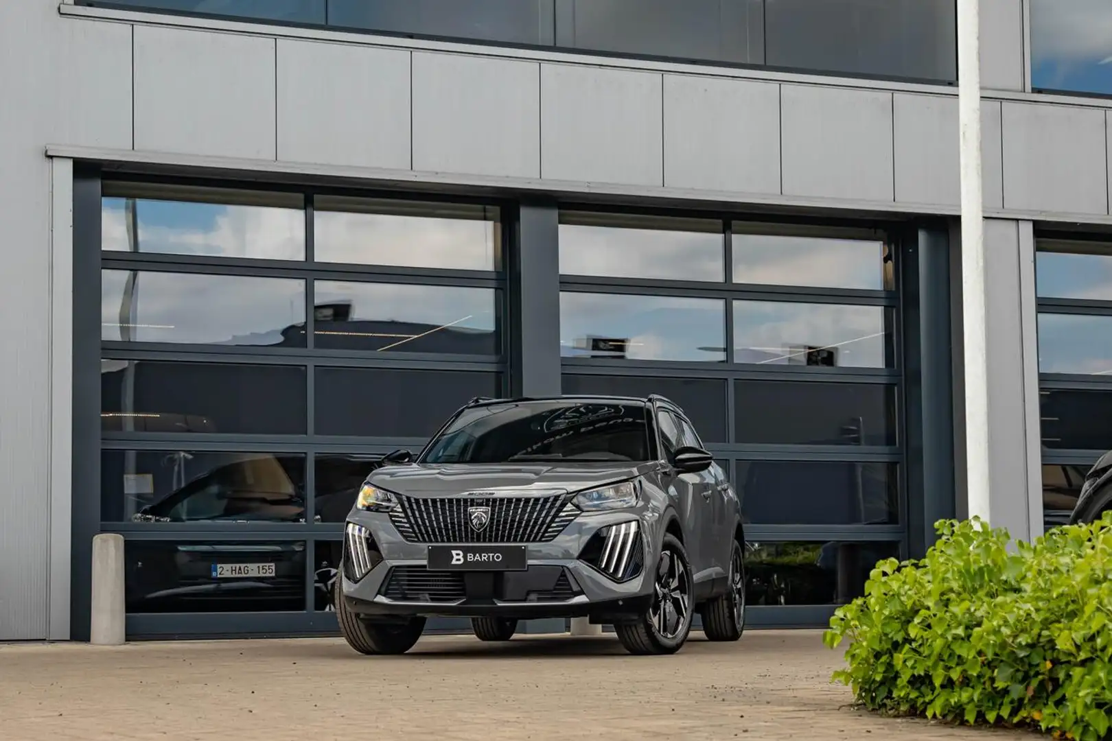 Peugeot 2008 GT | Automaat 130pk | Alcantara | Massage | 360... Grijs - 1