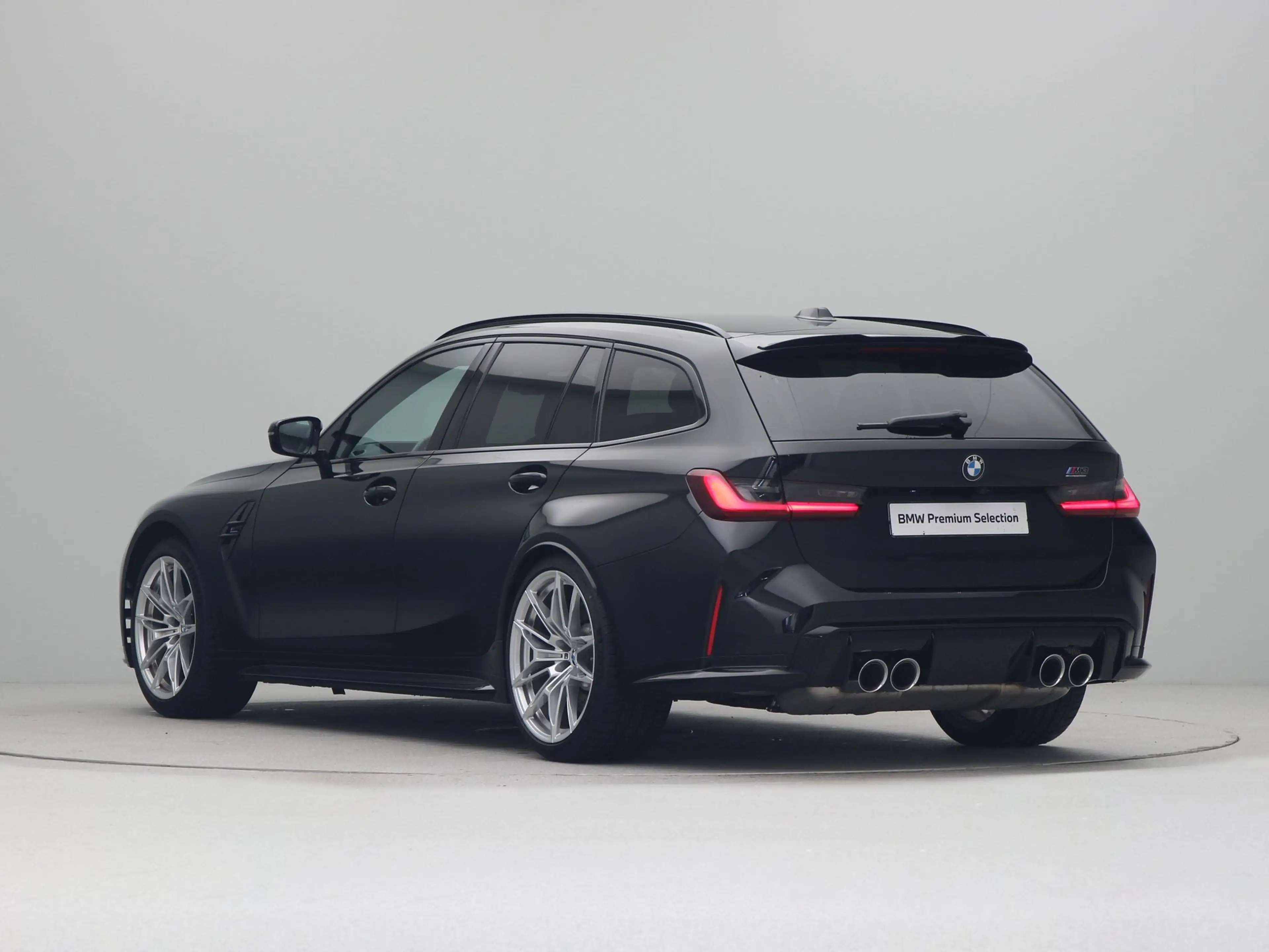 BMW M3 Competition xDrive — photo 7