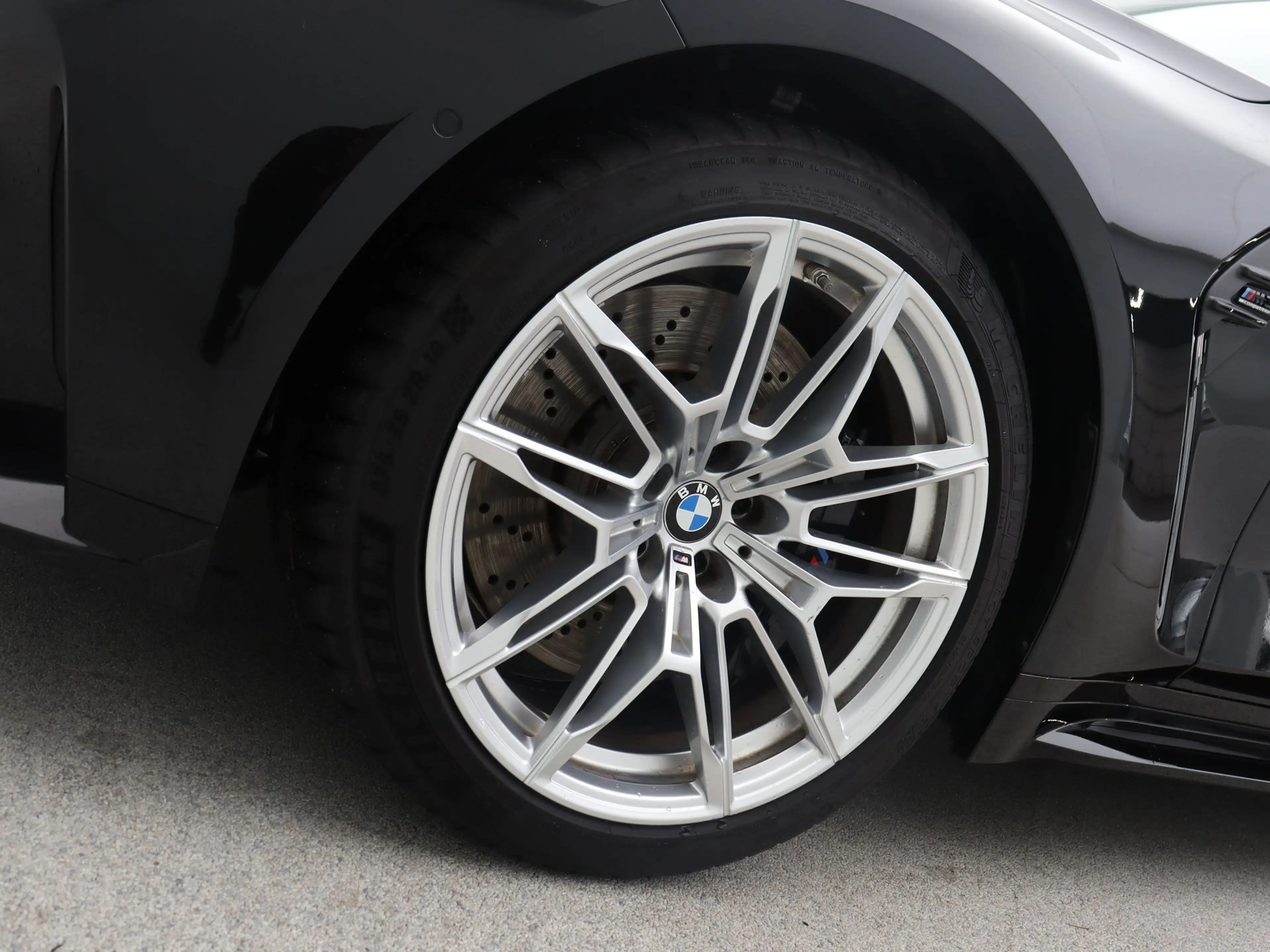BMW M3 Competition xDrive — photo 15