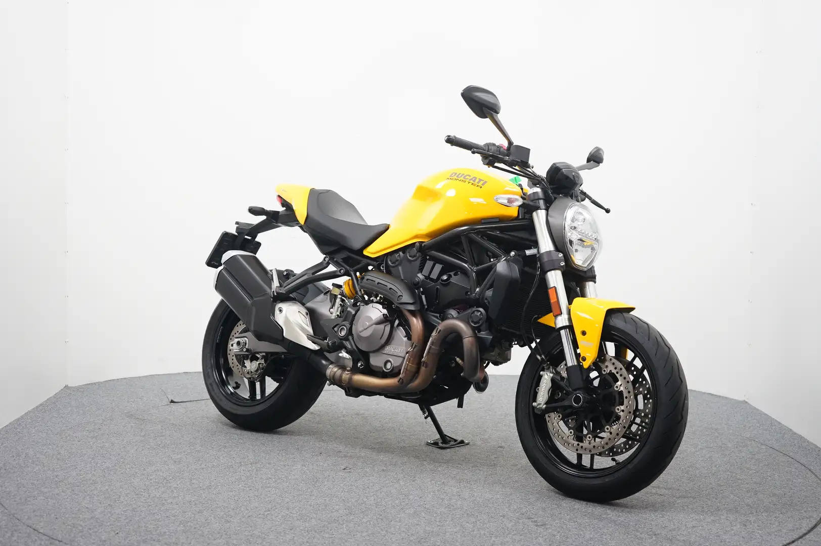Ducati Monster 821 Galben - 2
