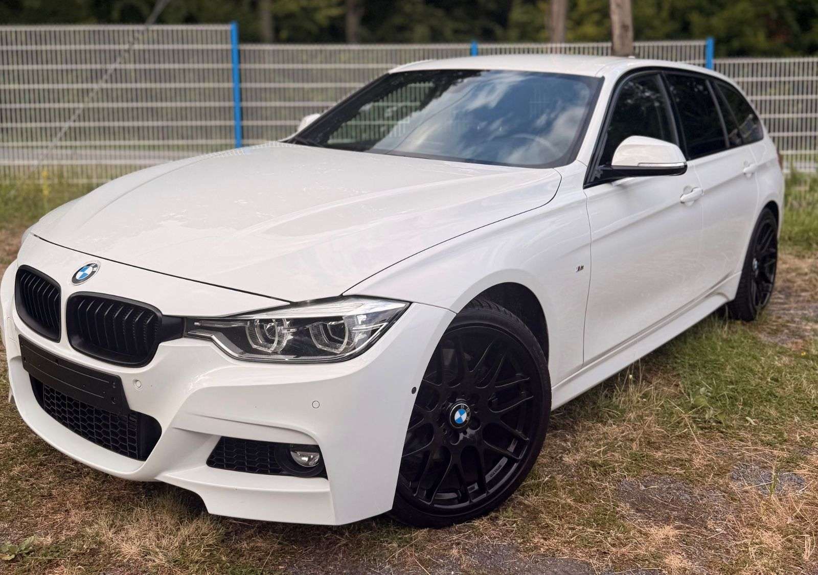BMW 330