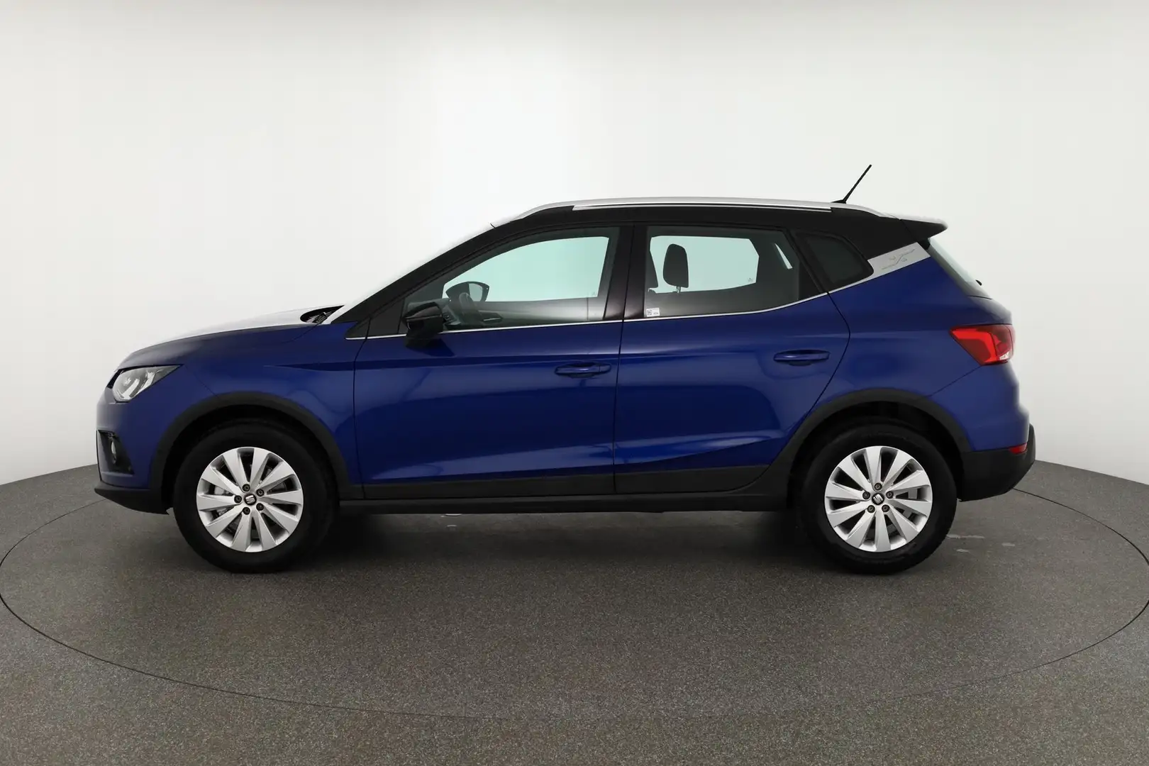 SEAT Arona 1.0 TSI Xcellence Navi Sitzheizung PDC Blau - 2