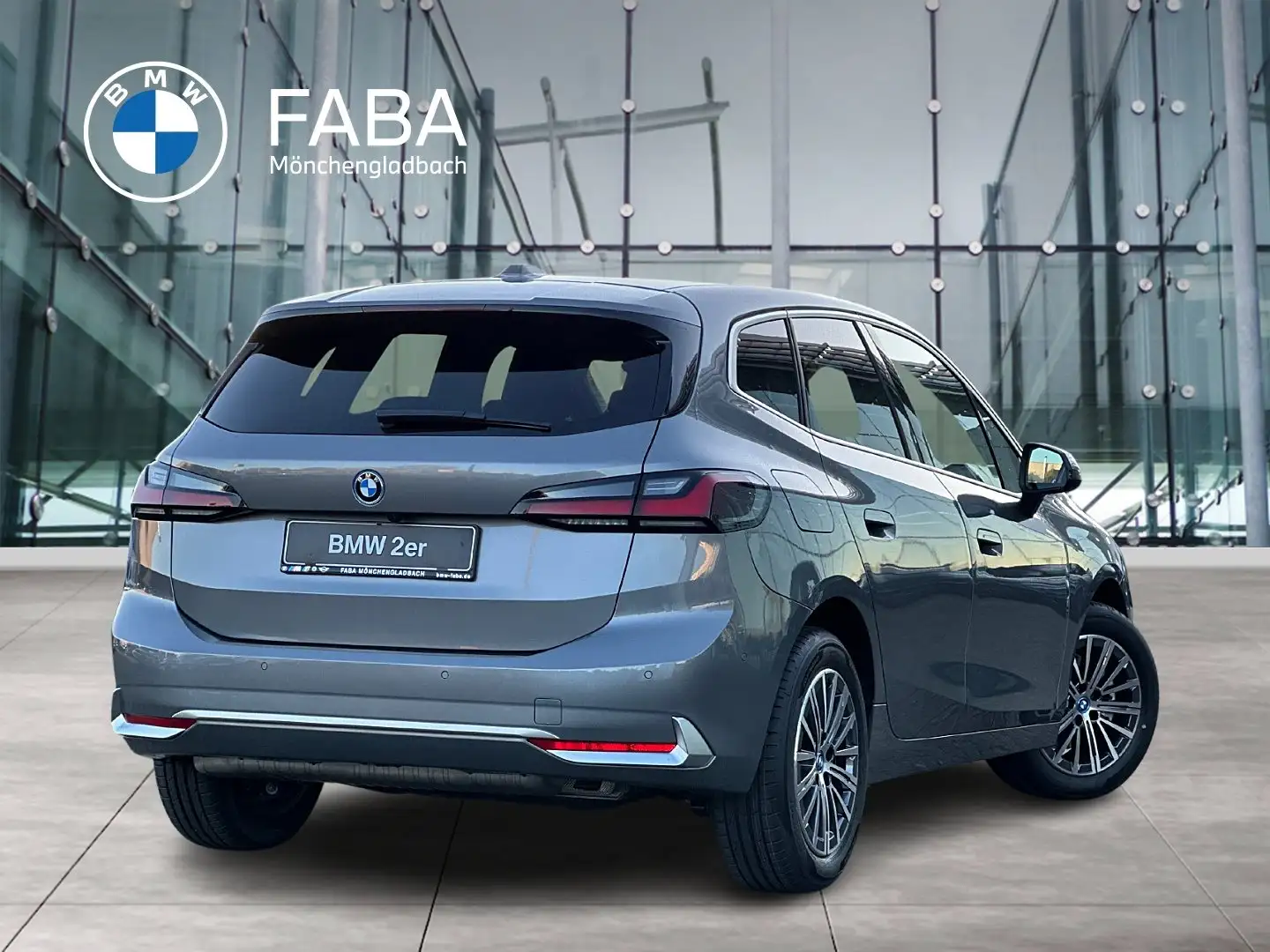 BMW 225 e xDrive Active Tourer Luxury Line HK HiFi Šedá - 2