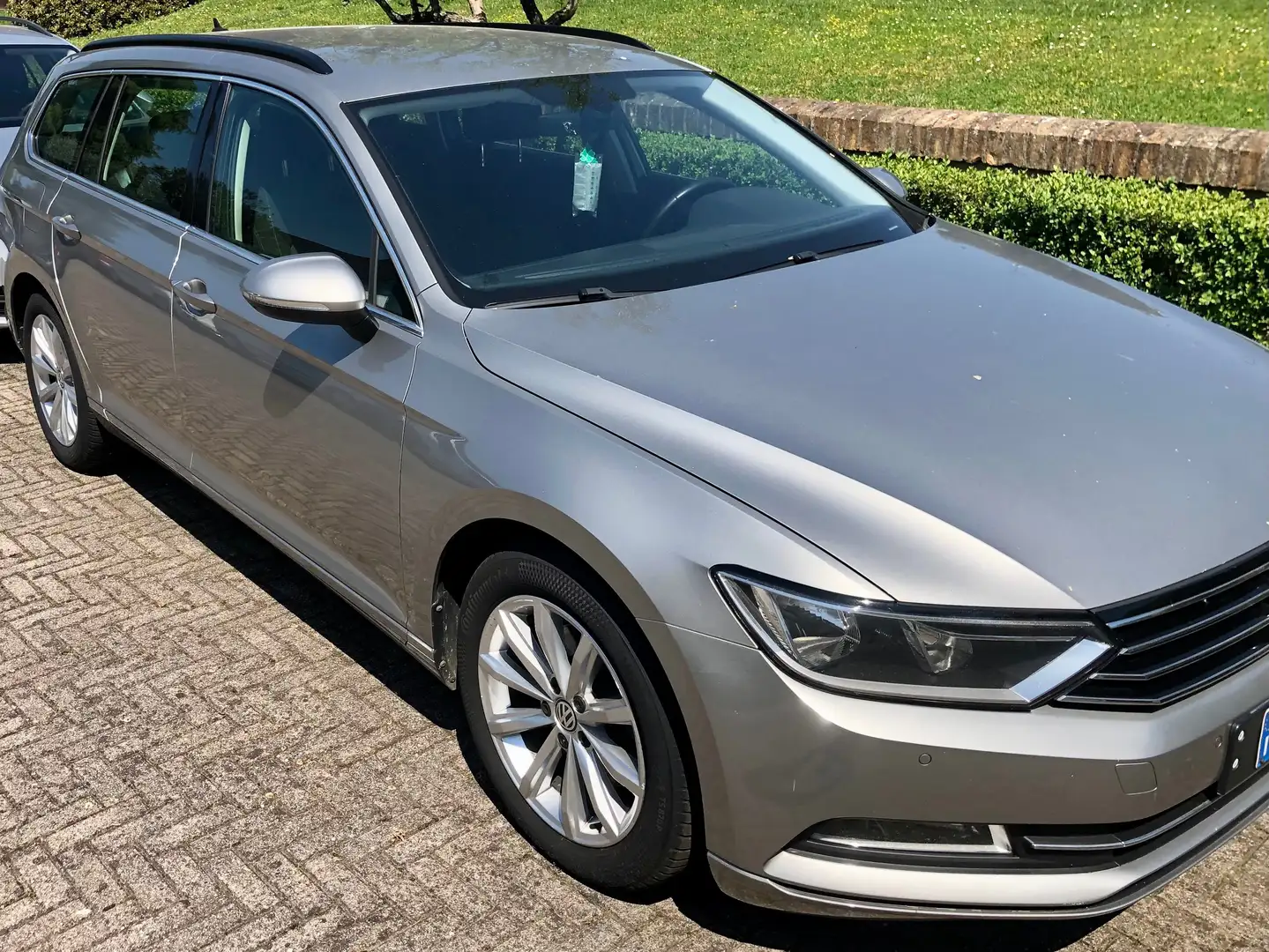 Volkswagen Passat Variant 2.0 tdi Business Plus150cv DSG,NAVI,PDC,BLUETOOTH Gris - 1