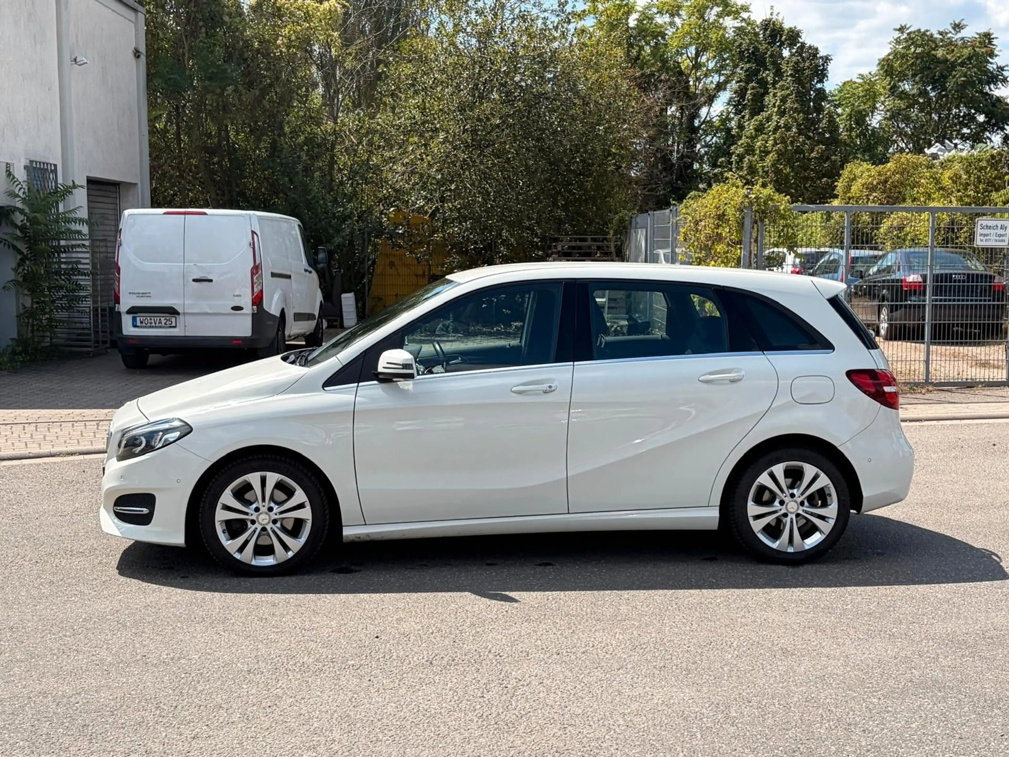 Mercedes-Benz B 200 CDI / d Automatik / Navi / PDC / Euro 6 — photo 4