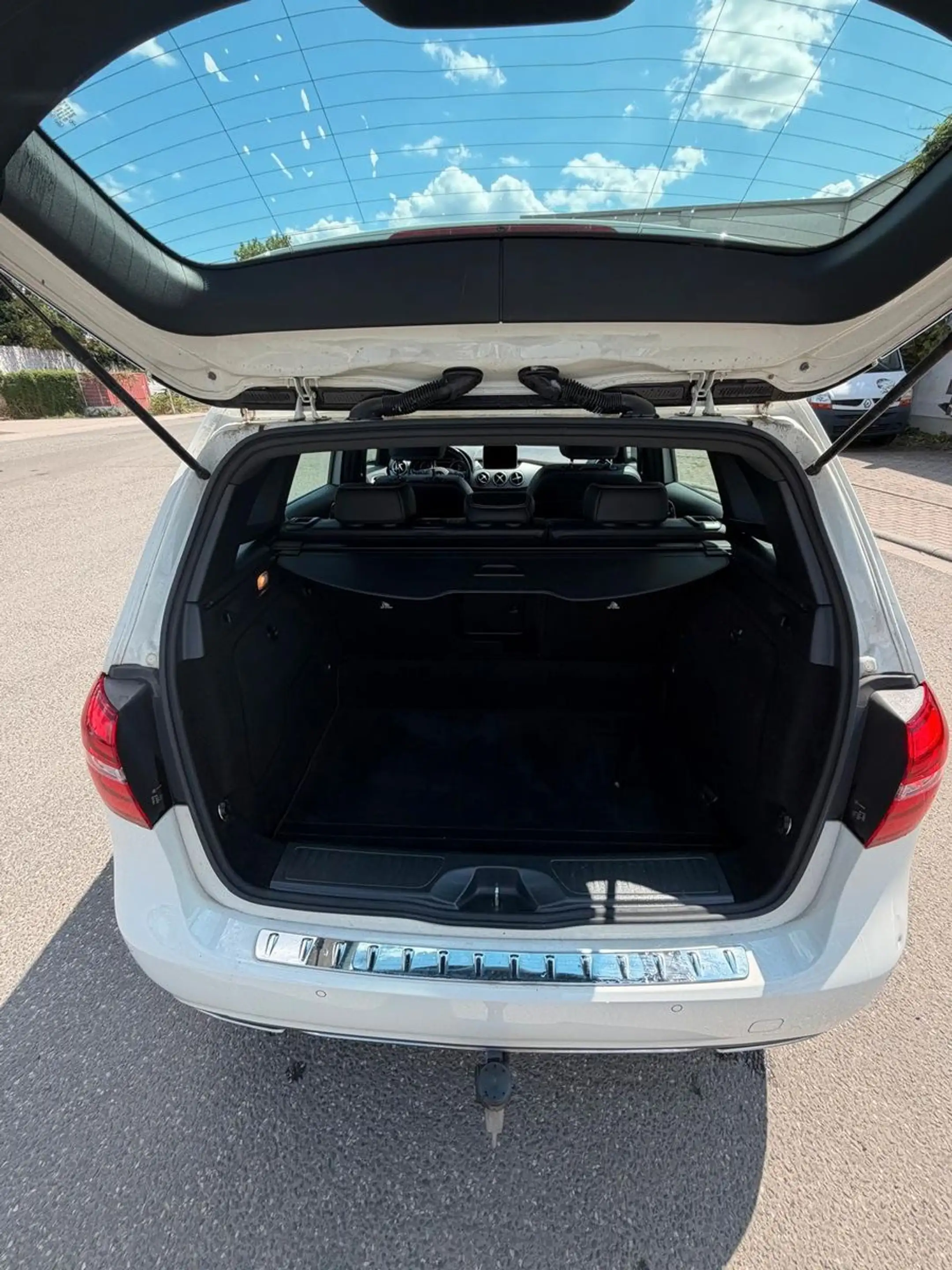 Mercedes-Benz B 200 CDI / d Automatik / Navi / PDC / Euro 6 — photo 7