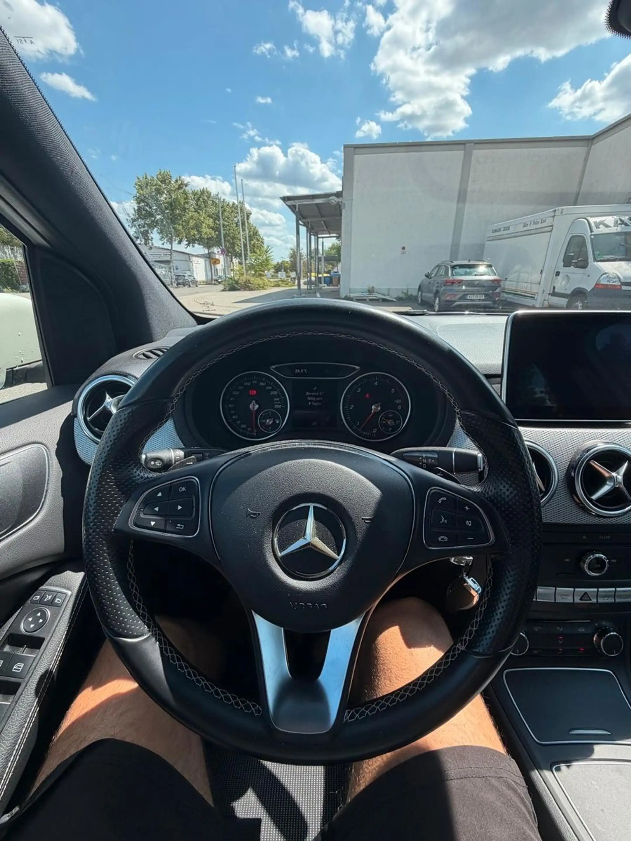 Mercedes-Benz B 200 CDI / d Automatik / Navi / PDC / Euro 6 — photo 13