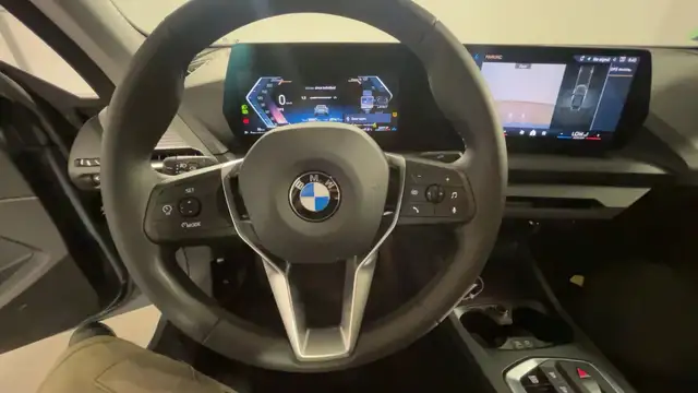 BMW 2 Series view 12