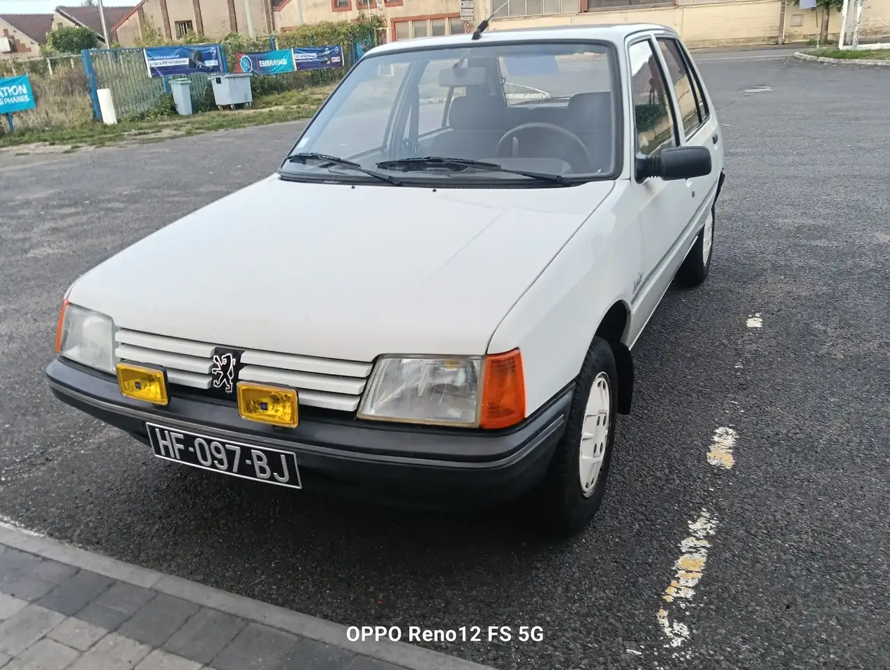 PEUGEOT 205 JUNIOR 1.0 ESSENCE – 1990 – 108 000 KM, foto 2