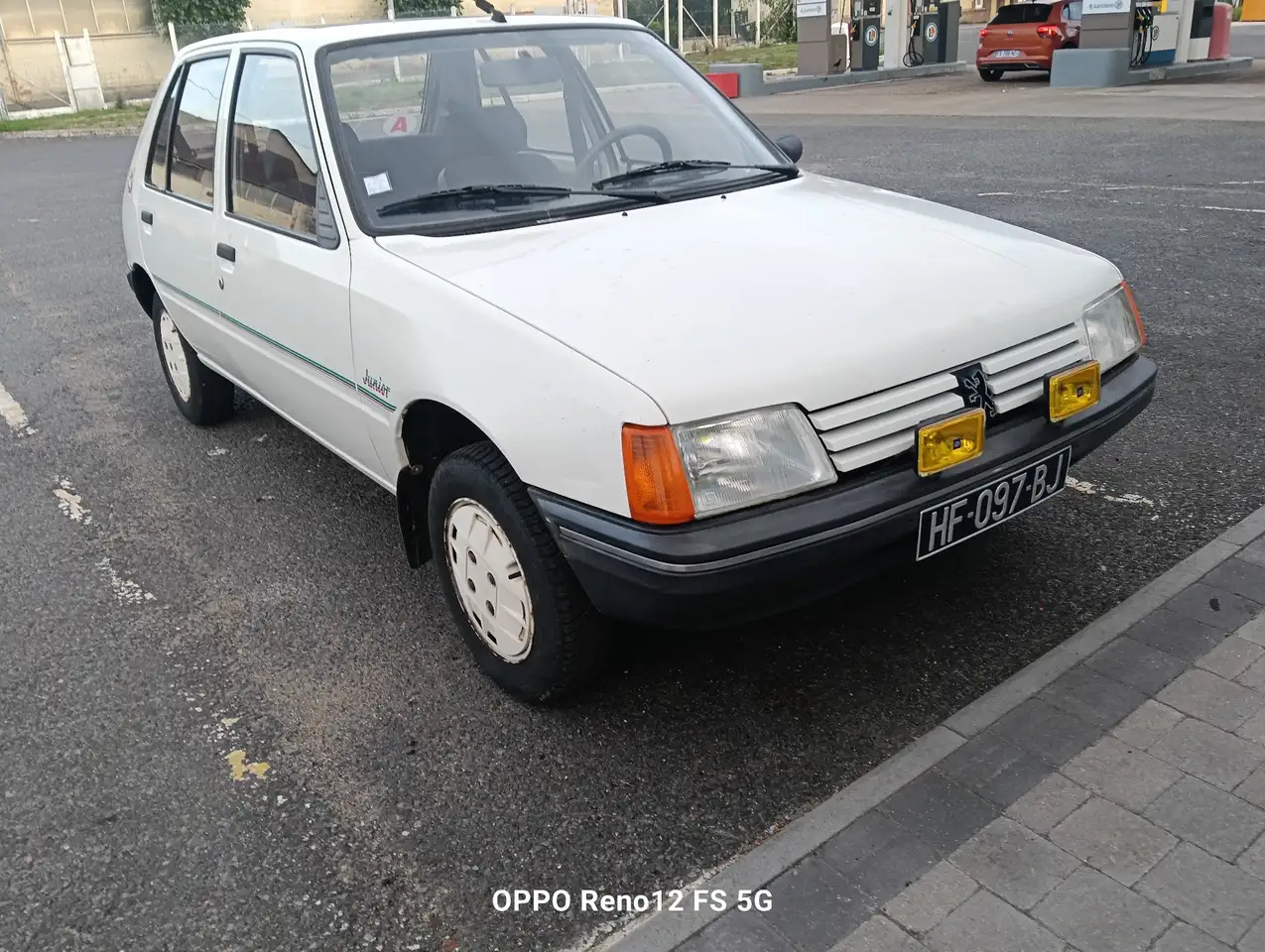 PEUGEOT 205 JUNIOR 1.0 ESSENCE – 1990 – 108 000 KM, foto 3
