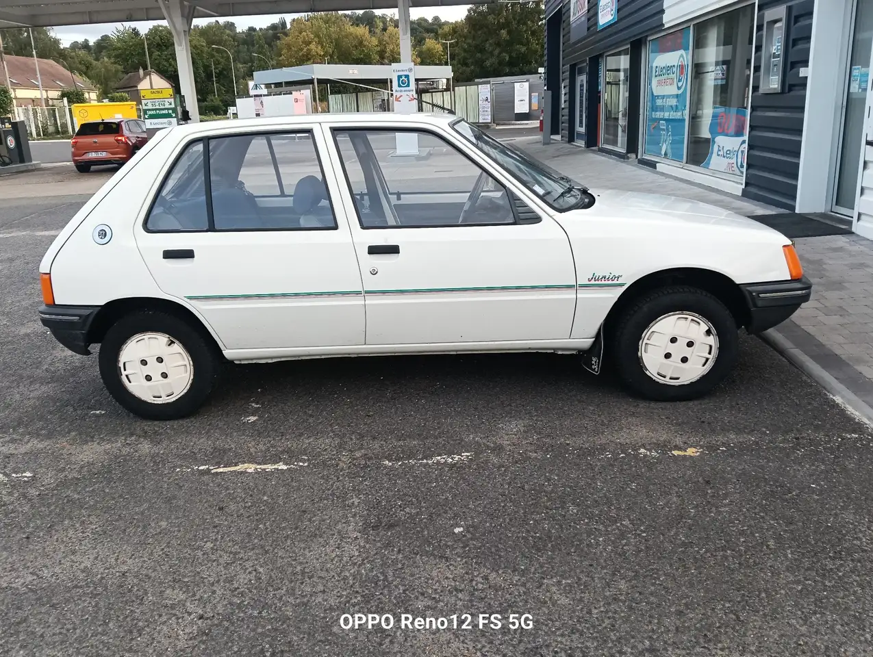 PEUGEOT 205 JUNIOR 1.0 ESSENCE – 1990 – 108 000 KM, foto 4