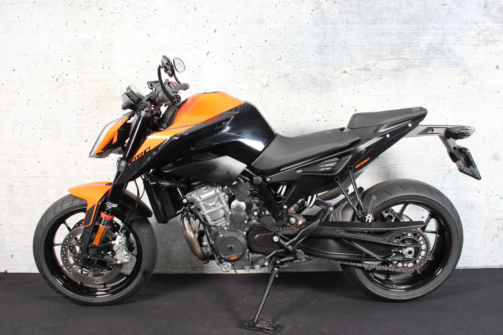 KTM 890 Duke Arancione - 2