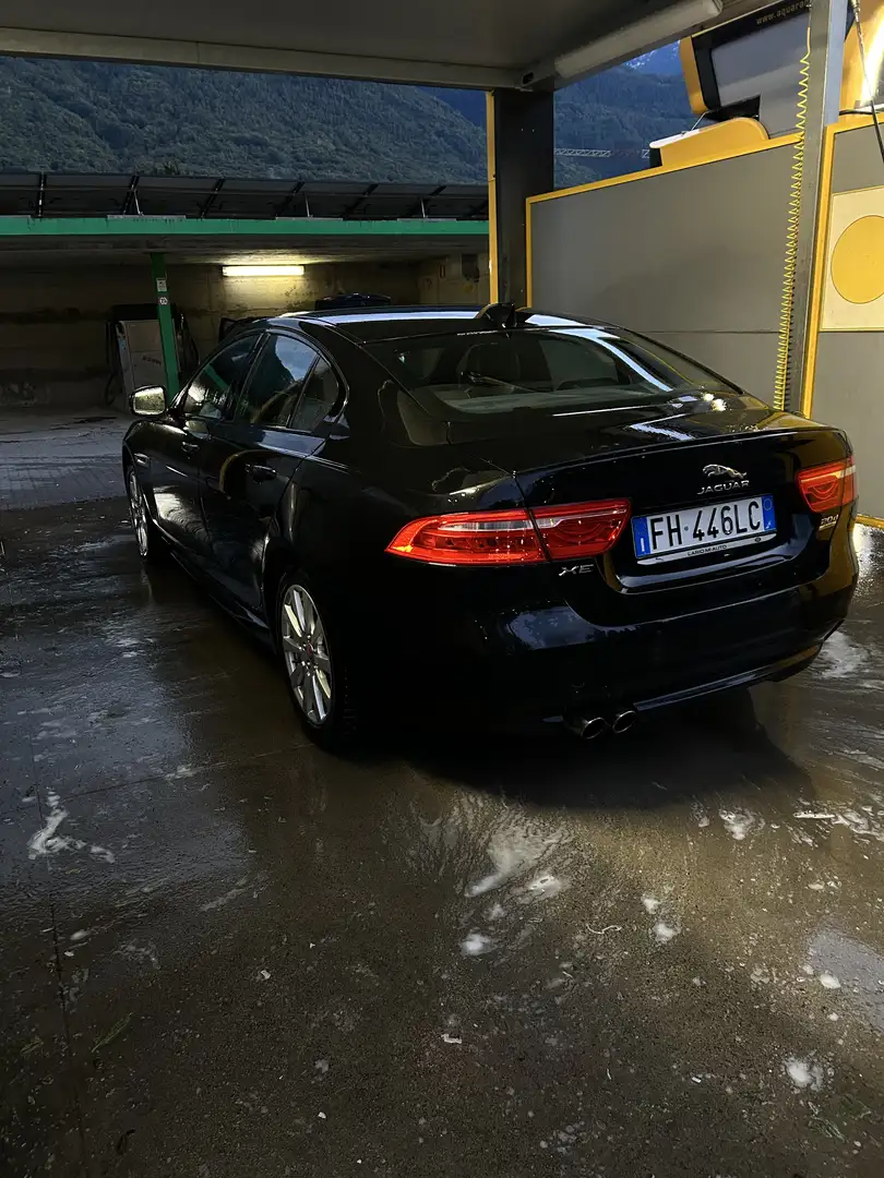 Jaguar XE 2.0d R-Sport 180cv auto - 2
