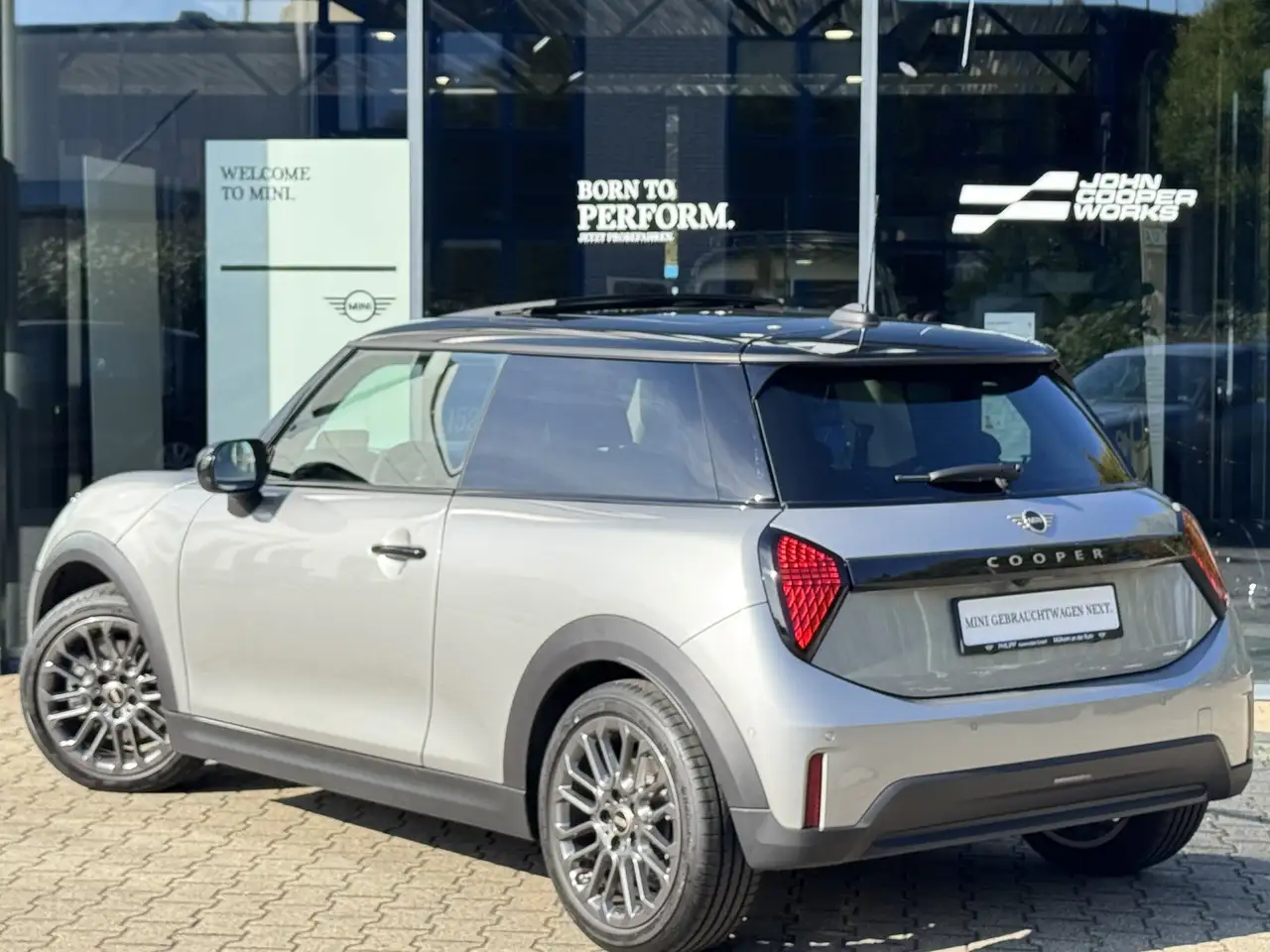 MINI Cooper C Classic Trim PANO HuD DA PA LenkradHzg 7