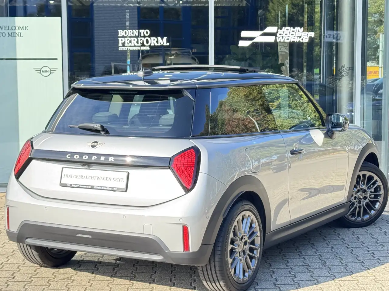 MINI Cooper C Classic Trim PANO HuD DA PA LenkradHzg 3