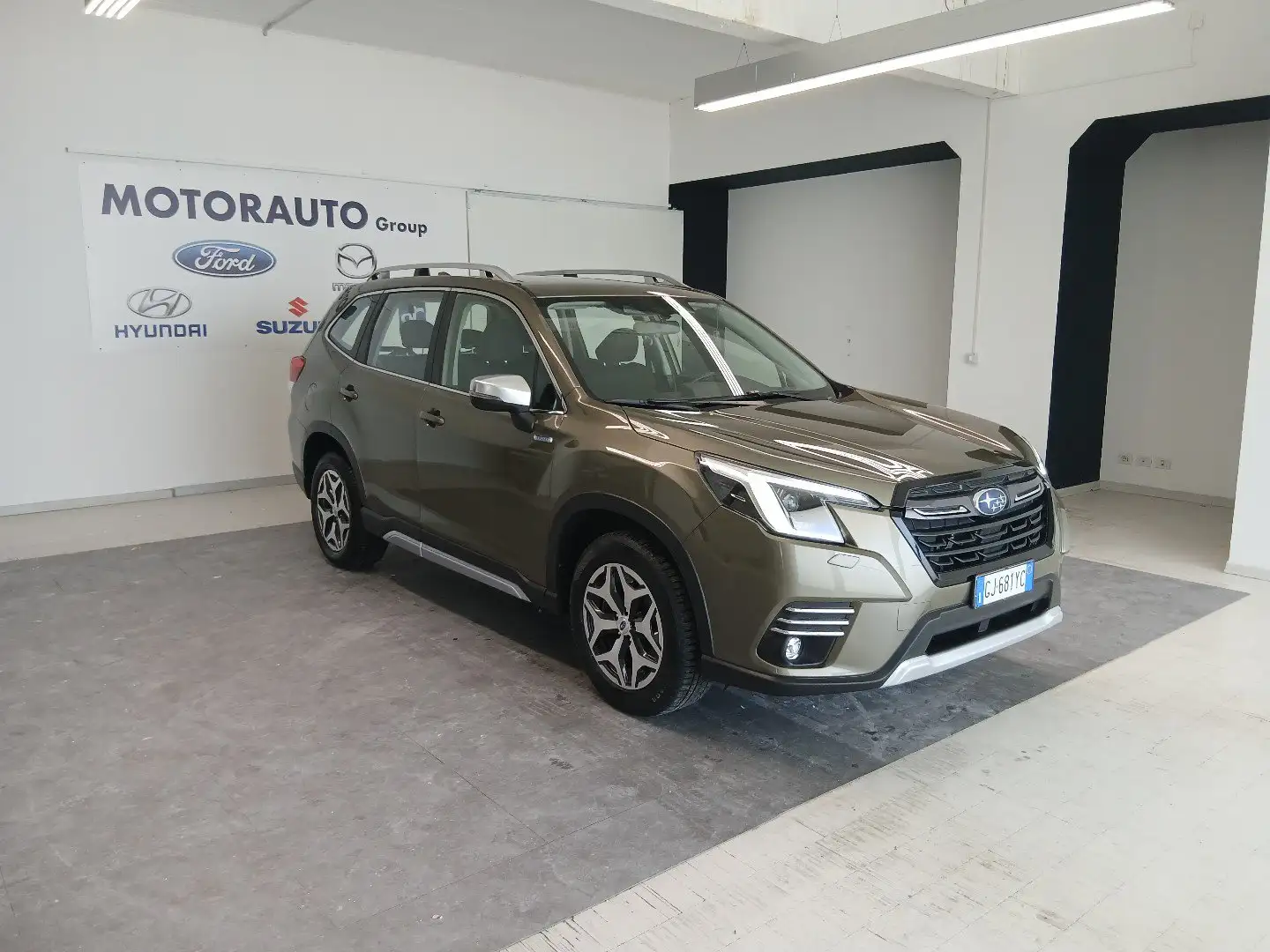 Subaru Forester 2.0 e-Boxer MHEV CVT Lineartronic Premium Verde - 1