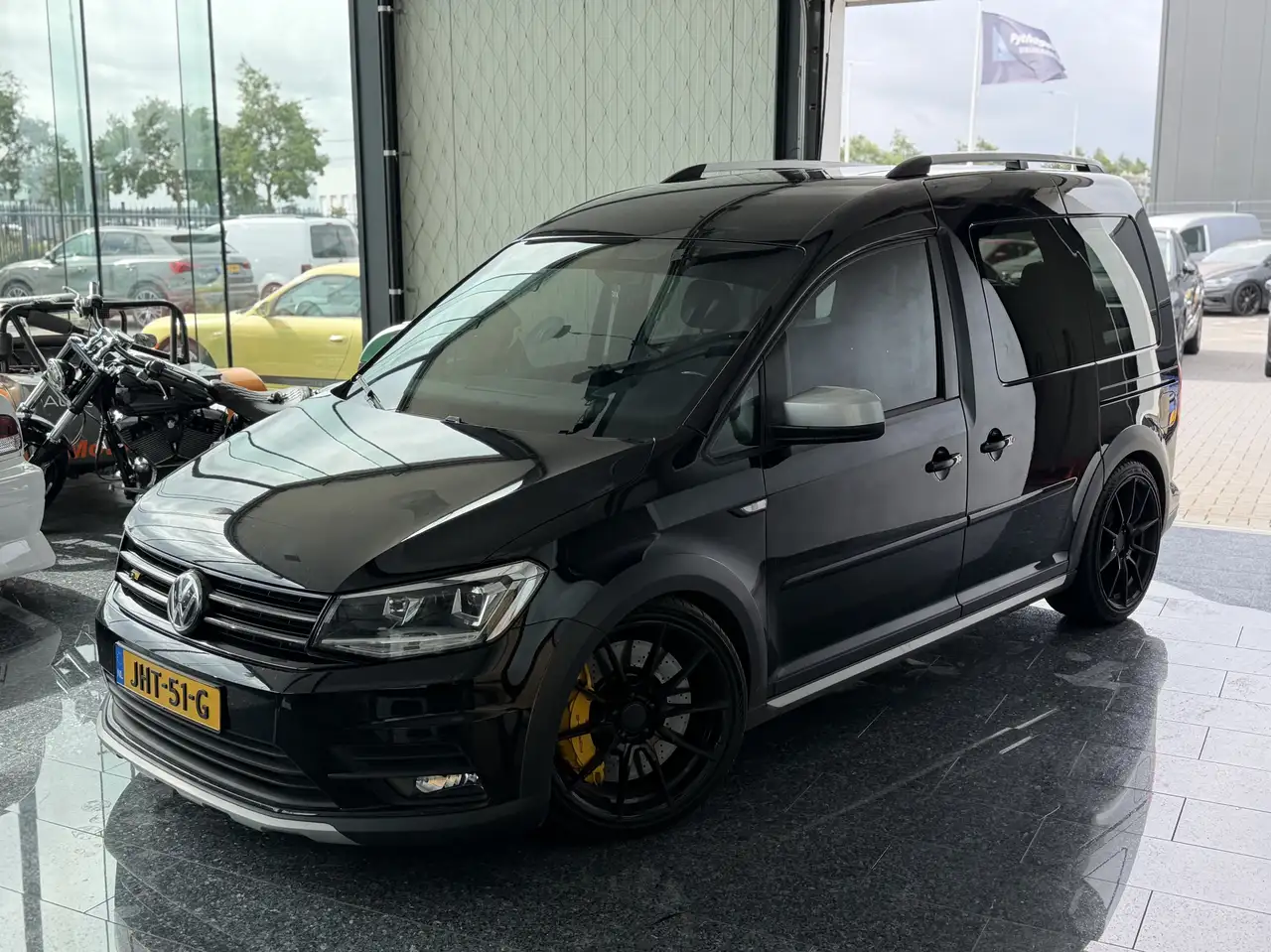 Volkswagen Caddy 1.4 TSI Alltrack DSG 240HP 7 Persoons uniek!! — photo 1 of 20