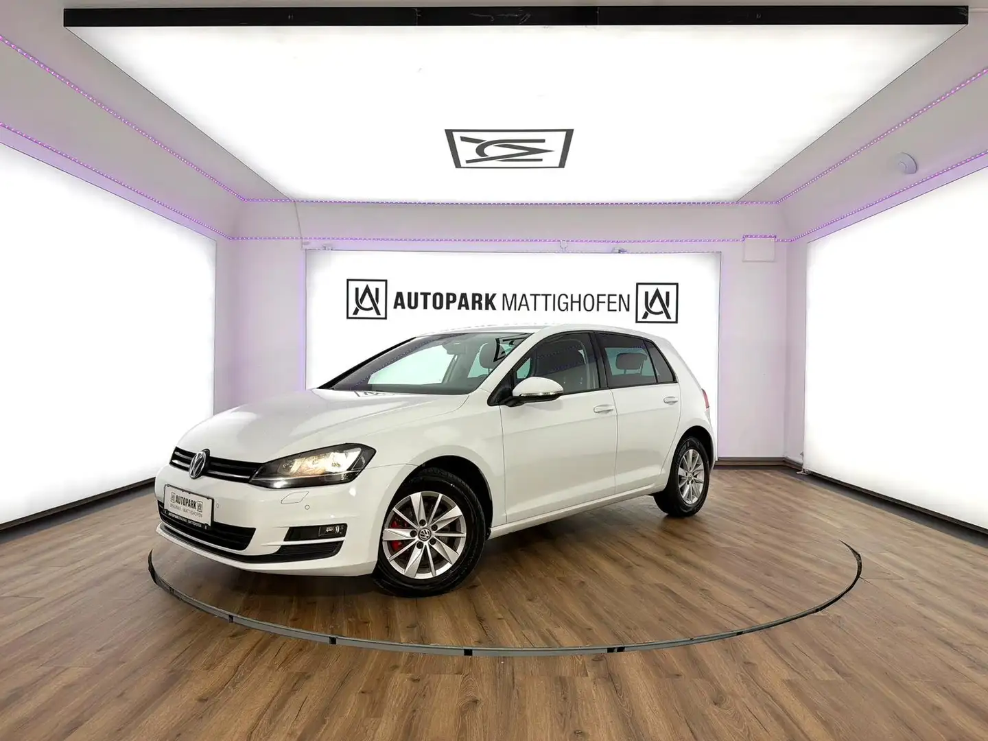 Volkswagen Golf 1,6 BMT TDI DPF 4Motion *XENON*SZH* Weiß - 1