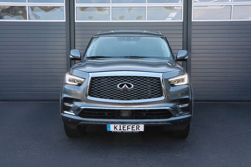 Infiniti QX80 5.6L V8 LUXE/7-Sitzer/360/BOSE/SHZ/LHZ/R20 — photo 3