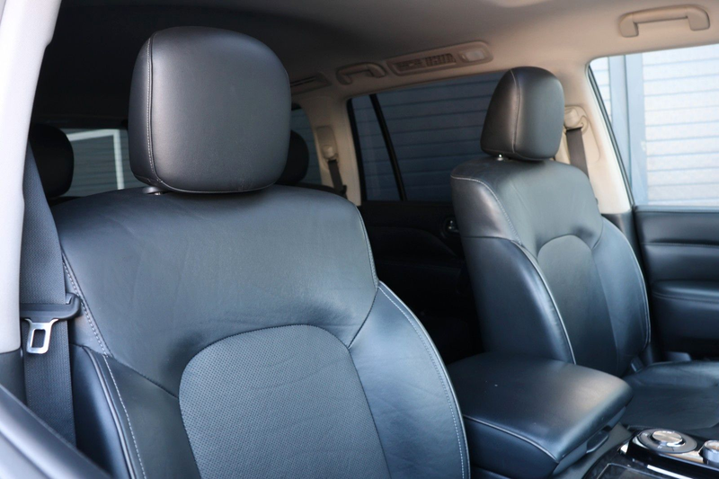 Infiniti QX80 5.6L V8 LUXE/7-Sitzer/360/BOSE/SHZ/LHZ/R20 — photo 15