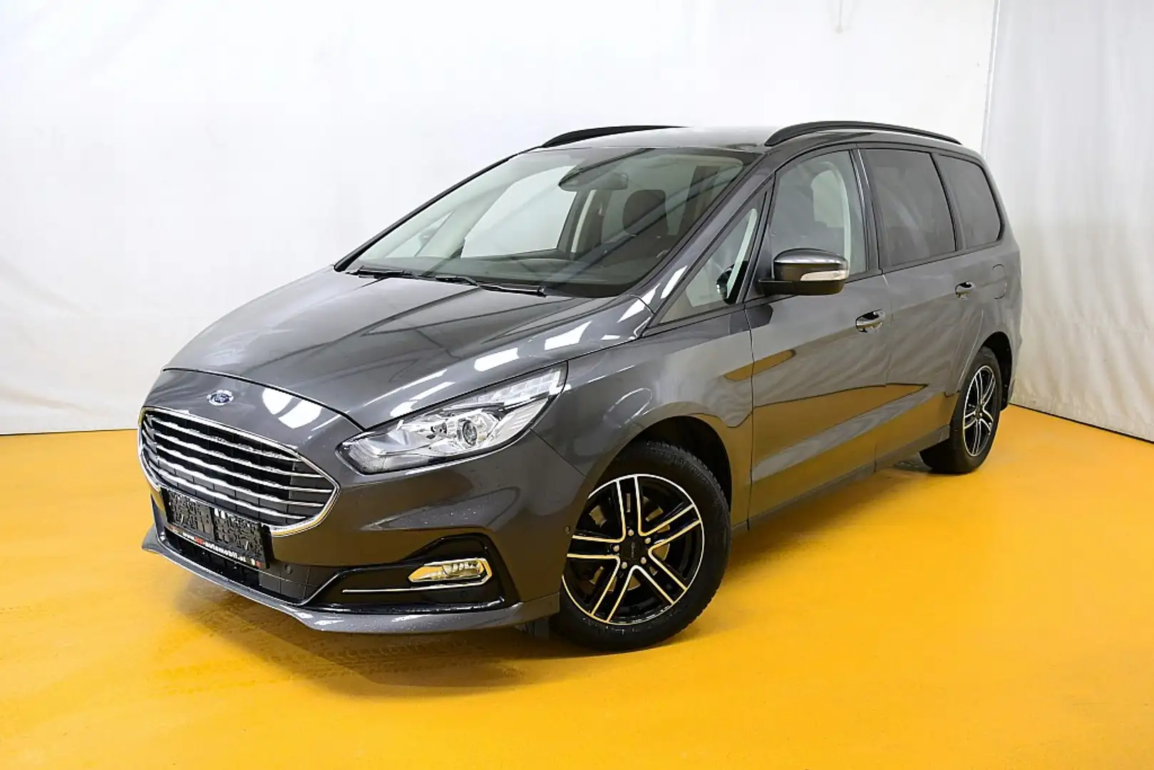 Ford Galaxy 2,0 EcoBlue SCR Trend Aut. Szürke - 1