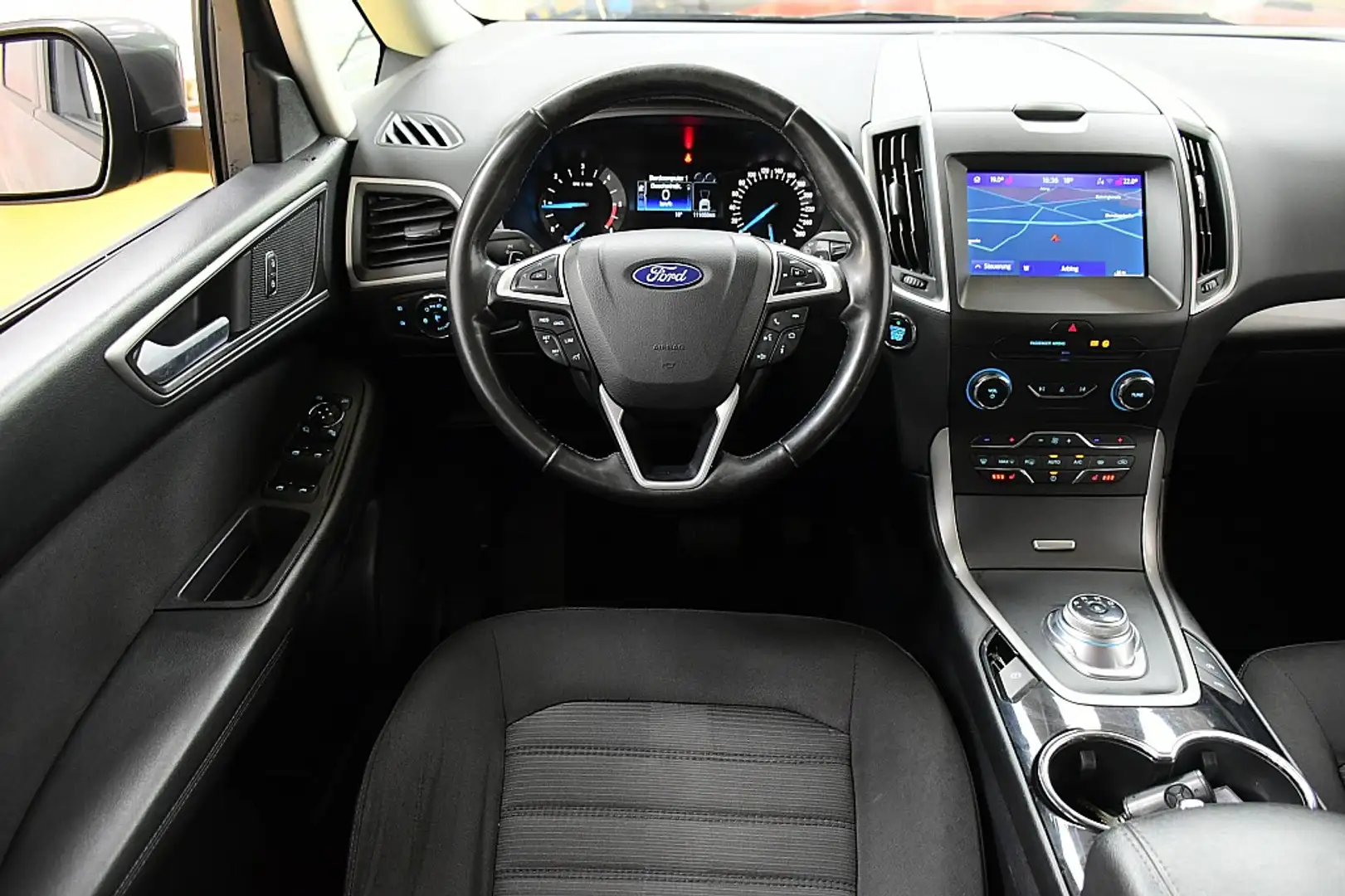 Ford Galaxy 2,0 EcoBlue SCR Trend Aut. Grau - 2