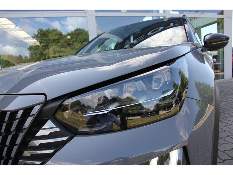Peugeot 2008 GT PT 130 EAT8 LED AHK Carplay Massage — photo 5