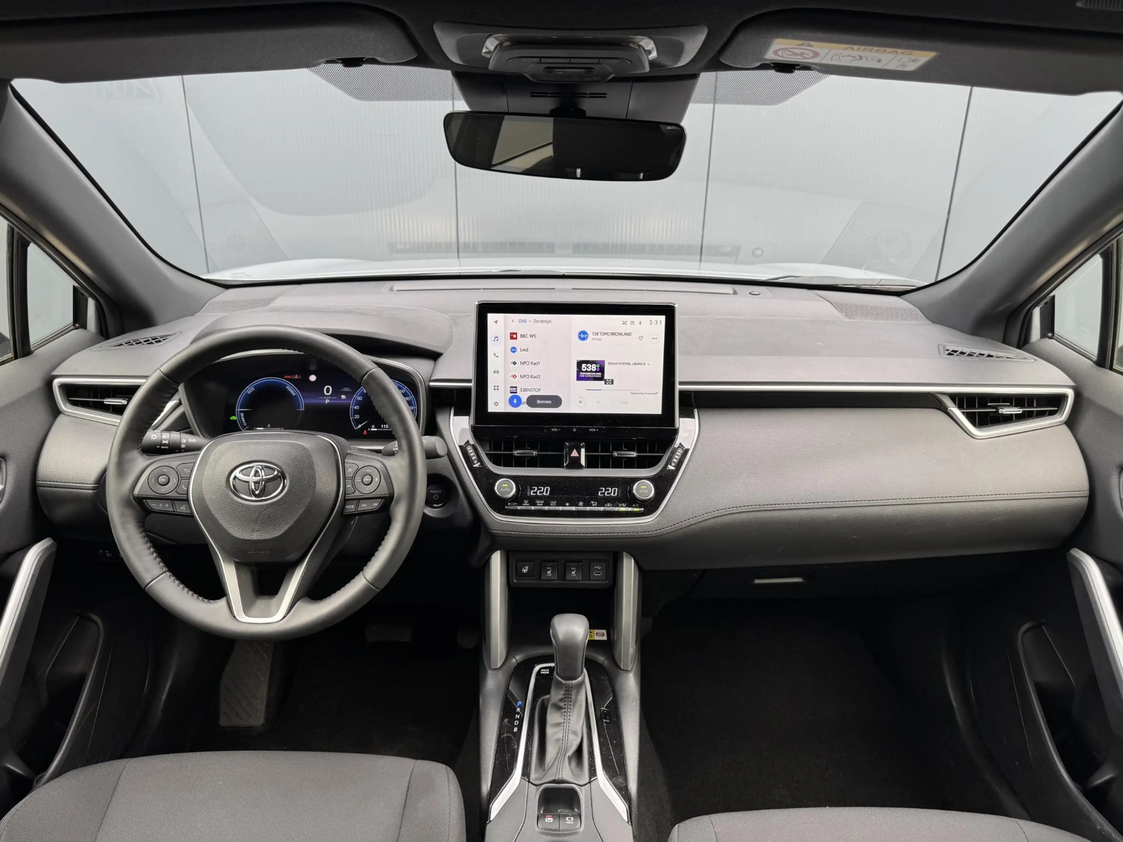 Toyota Corolla Cross Hybrid 140 Style — photo 2