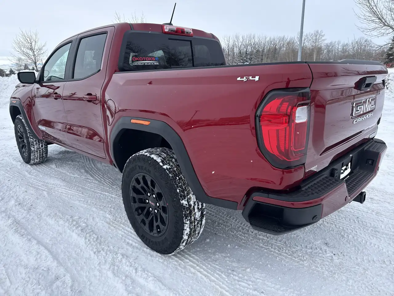 GMC Canyon снимка GMC Canyon