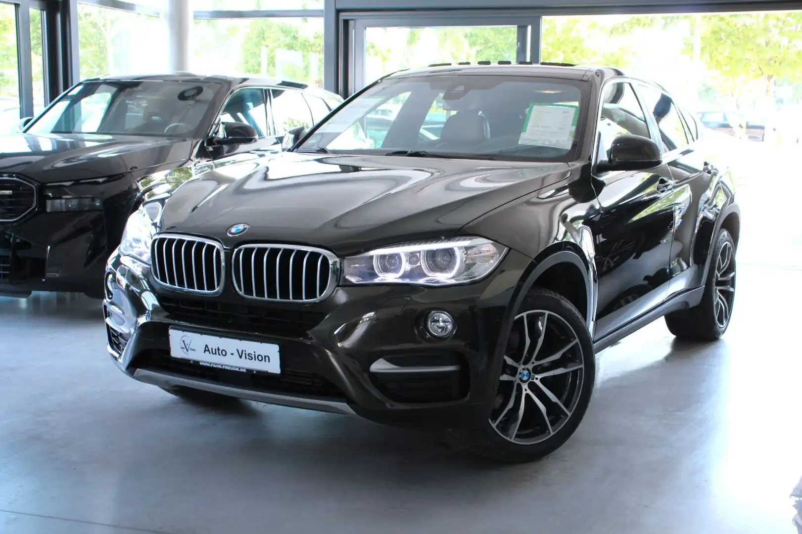 BMW X6 xDrive 40d (F16) *LED*ACC*HUD*KAM*SoftClose Grijs - 1