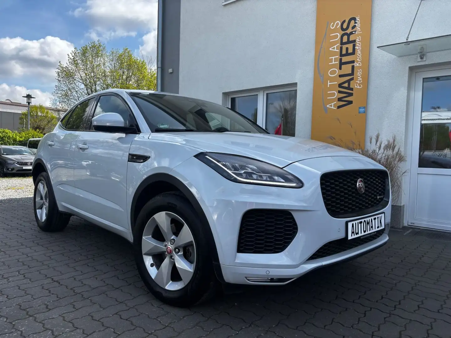 Jaguar E-Pace E-PACE R-Dynamic S AWD = Automatik - Ahk Weiß - 1