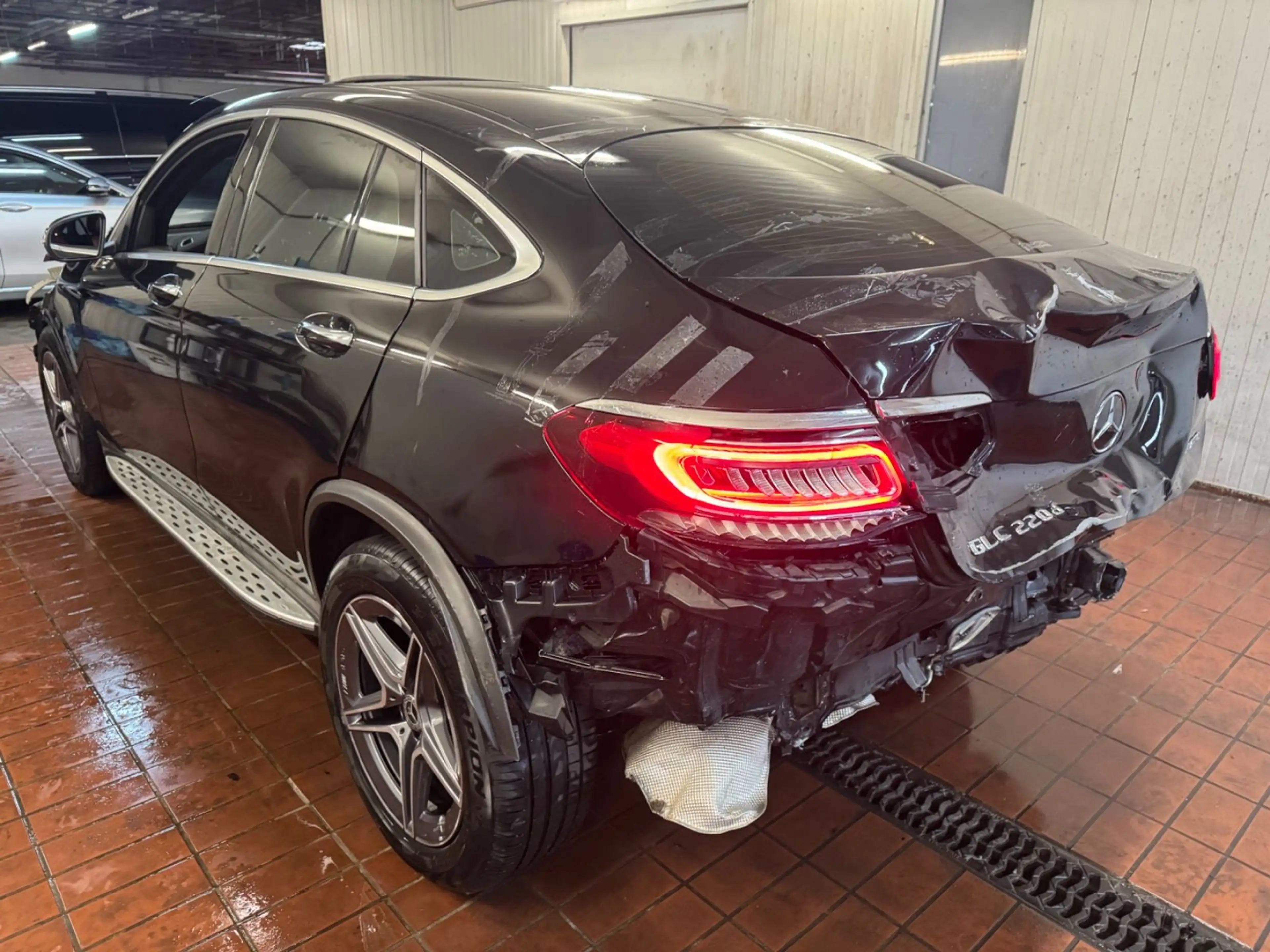 Mercedes-Benz GLC 220 d Klasse Coupe*AMG Paket 4Matic*Voll Auss — photo 11
