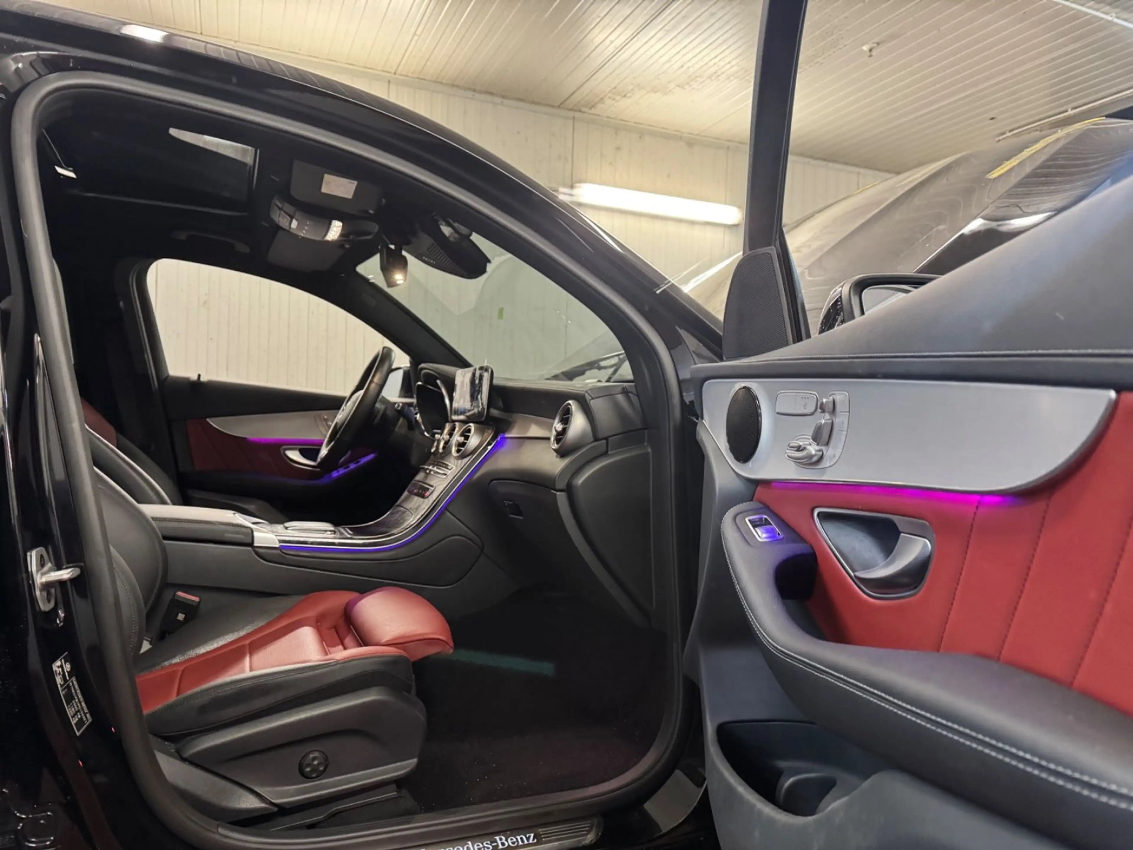 Mercedes-Benz GLC 220 d Klasse Coupe*AMG Paket 4Matic*Voll Auss — photo 2