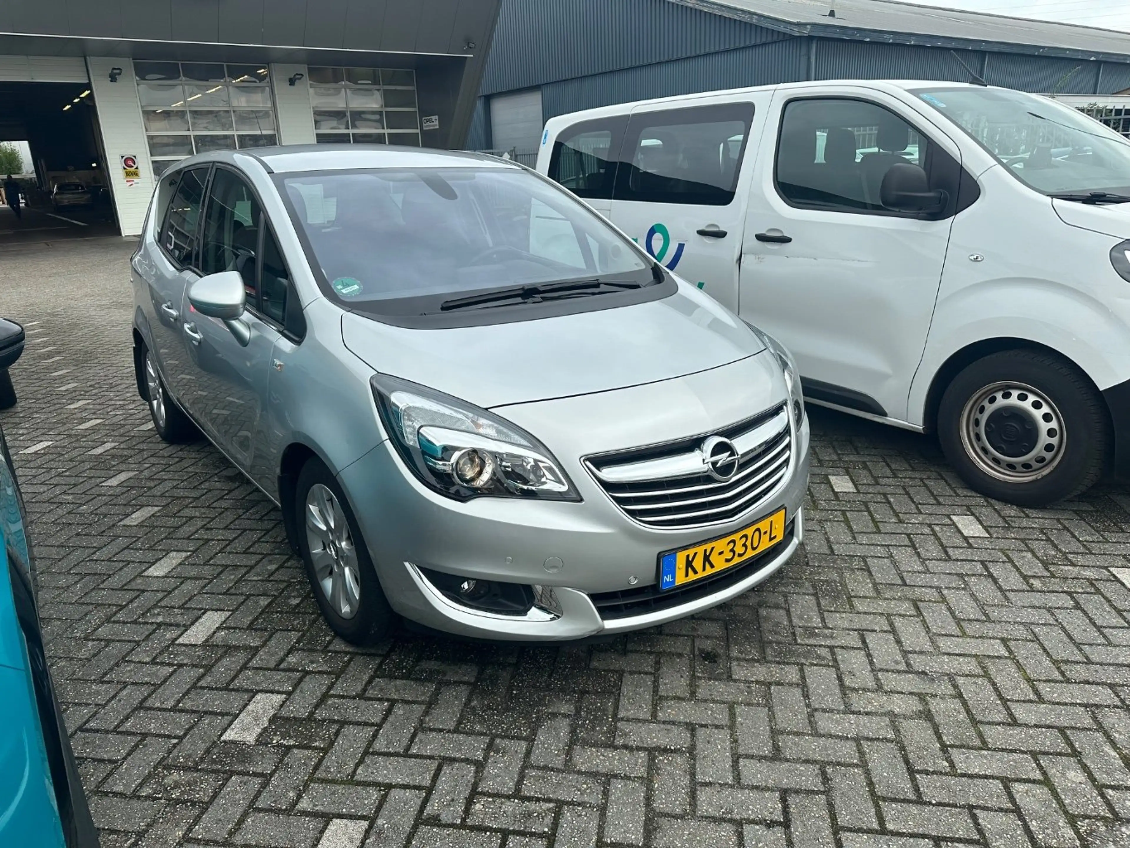 Opel Meriva 1.4 Turbo Blitz | Achteruitrijcamera | Airco (auto — photo 2