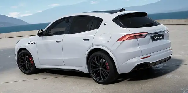 Maserati Grecale view 2
